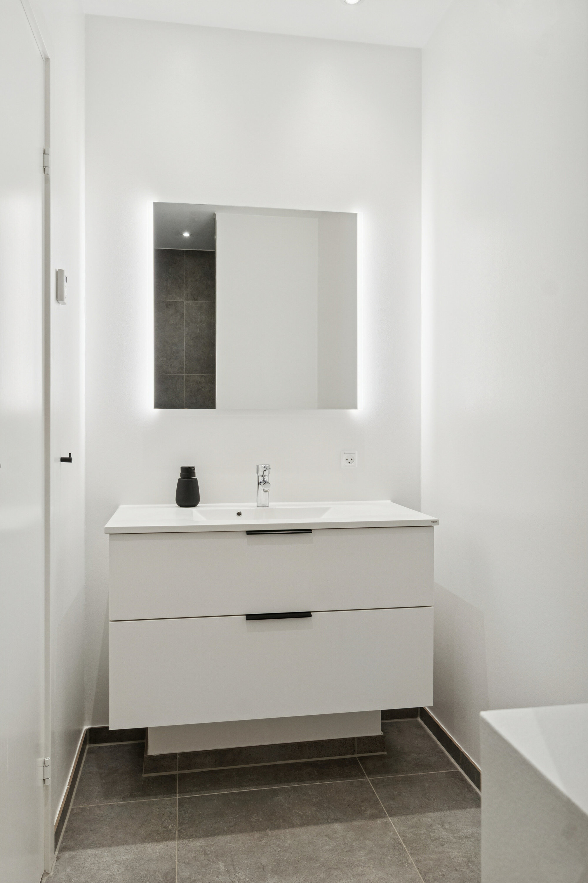 Fremhævet badeværelse billede i fuldskærmstilstand. Billede af Klosterlunden 183, 4700 Næstved