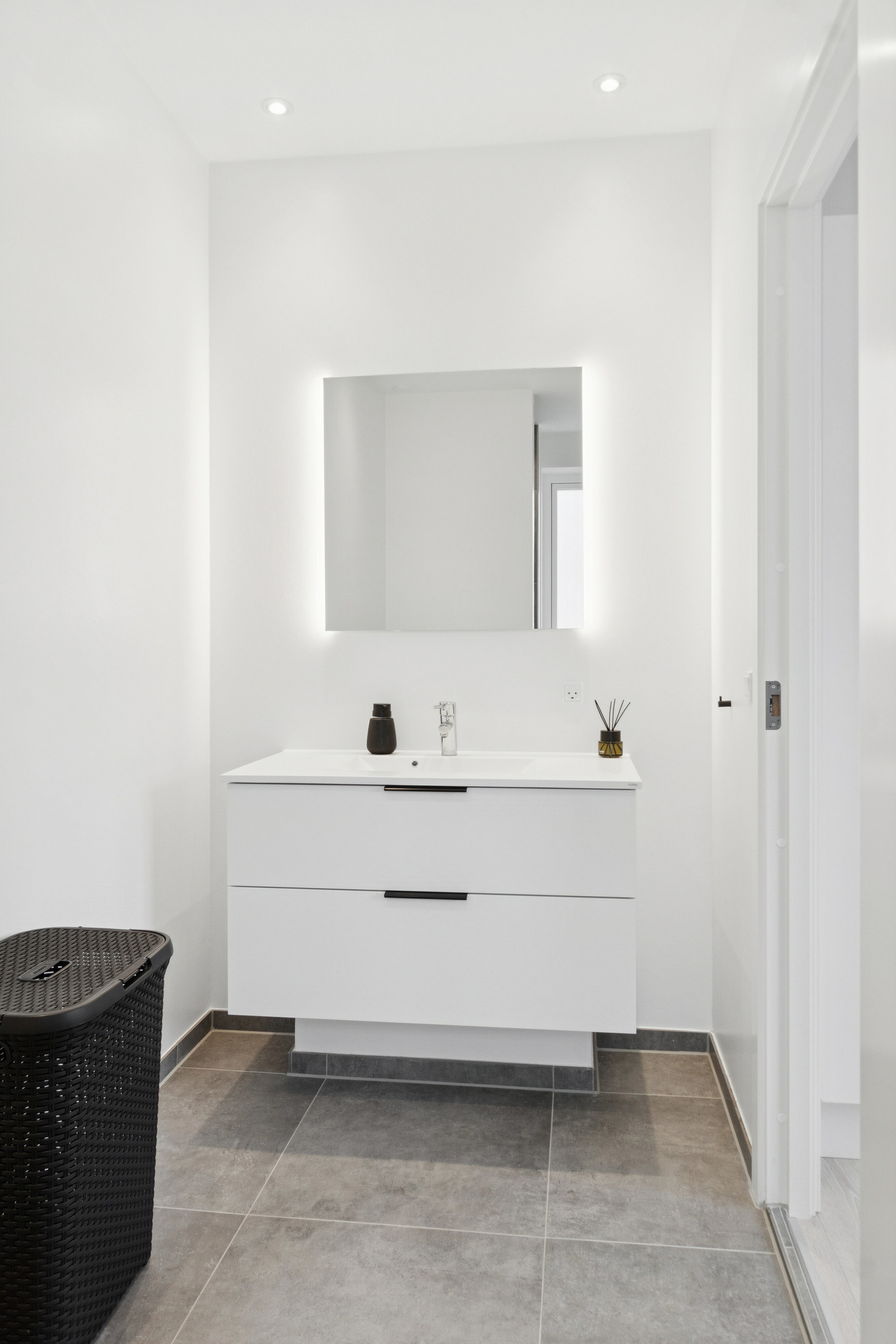 Fremhævet badeværelse billede i fuldskærmstilstand. Billede af Klosterlunden 183, 4700 Næstved