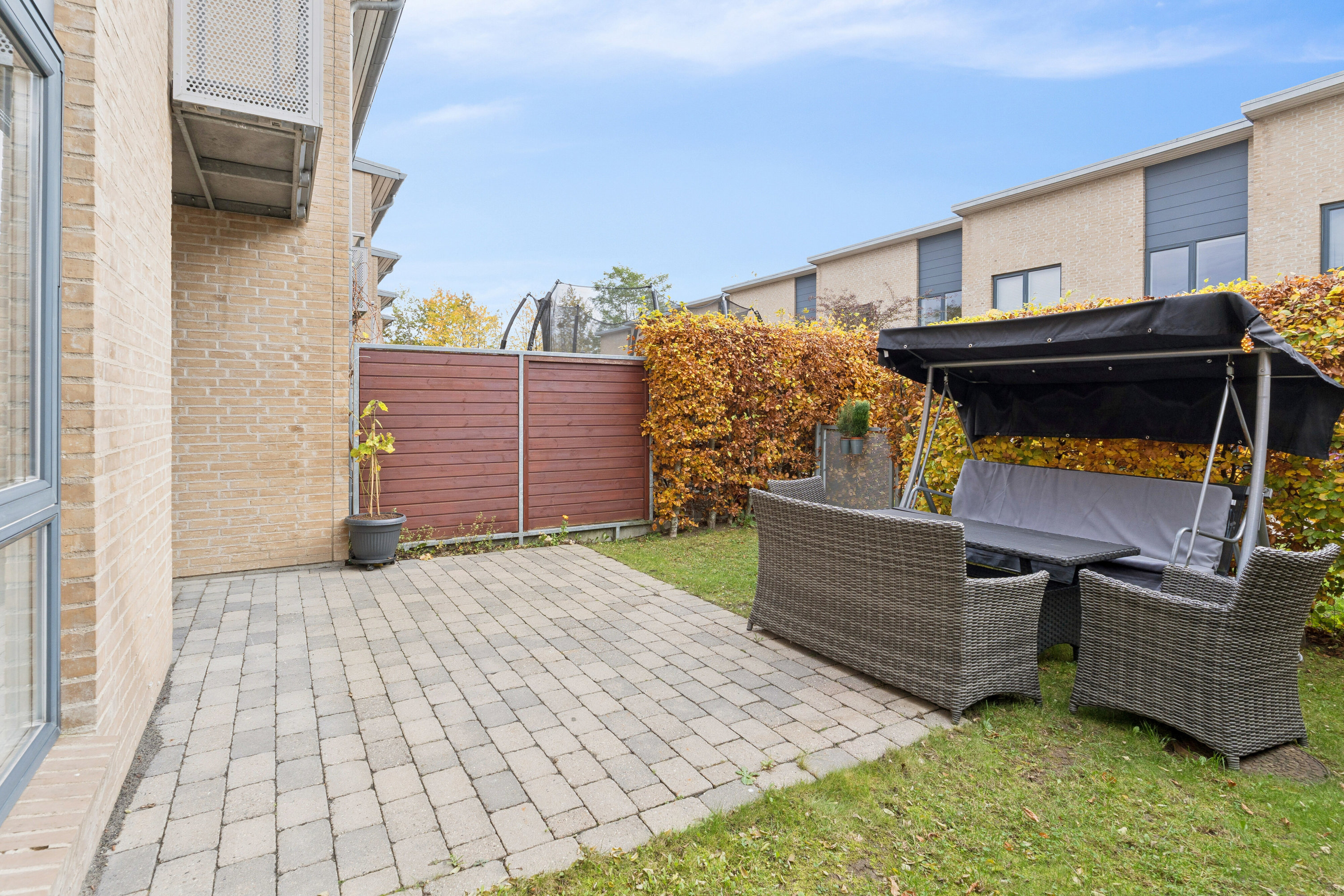 Fremhævet terrasse billede i fuldskærmstilstand. Billede af Robinievej 91, 2620 Albertslund