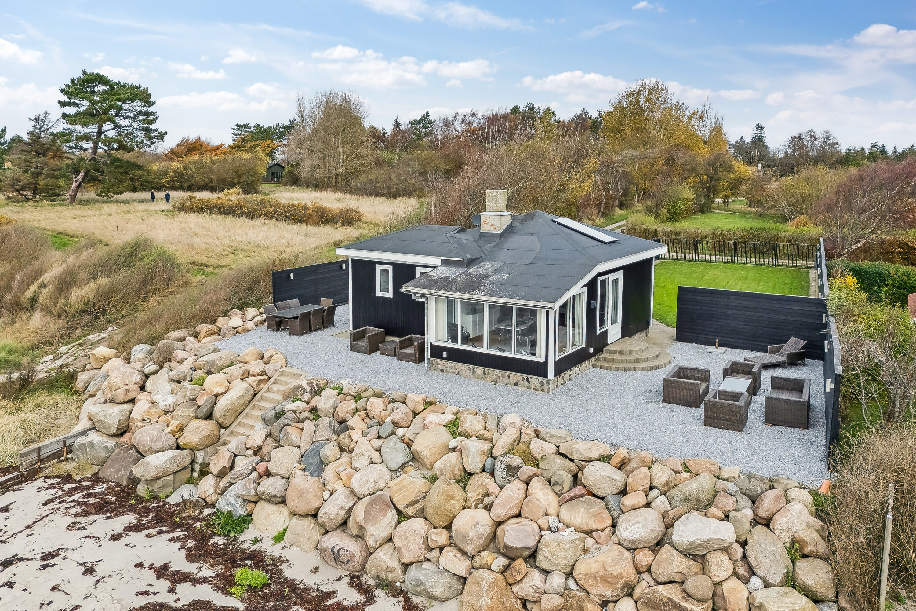 Fremhævet set fra haven billede i fuldskærmstilstand. Billede af Klinten 2, 4200 Slagelse