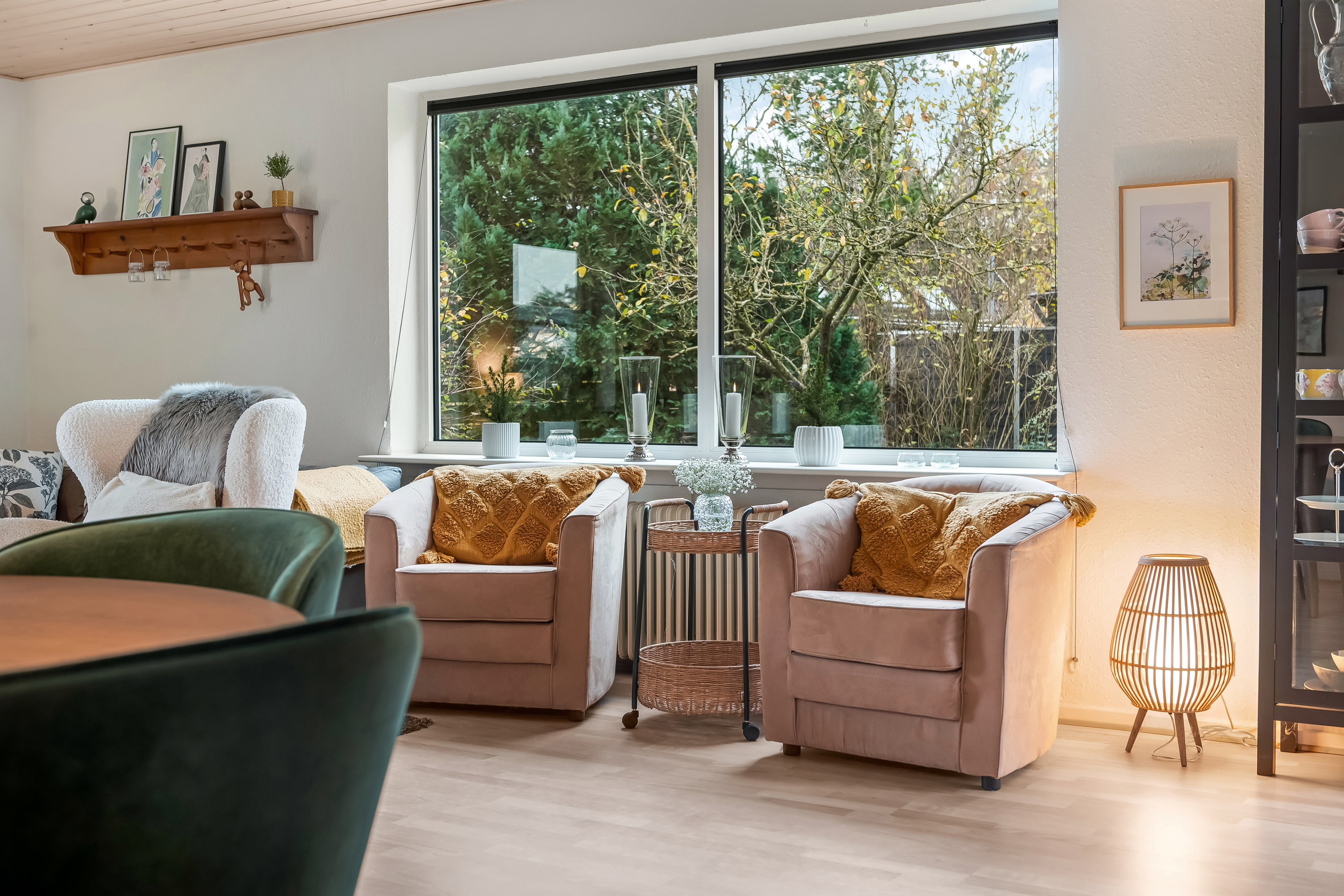 Fremhævet stue billede i fuldskærmstilstand. Billede af Anemonevej 1, Mejdal, 7500 Holstebro