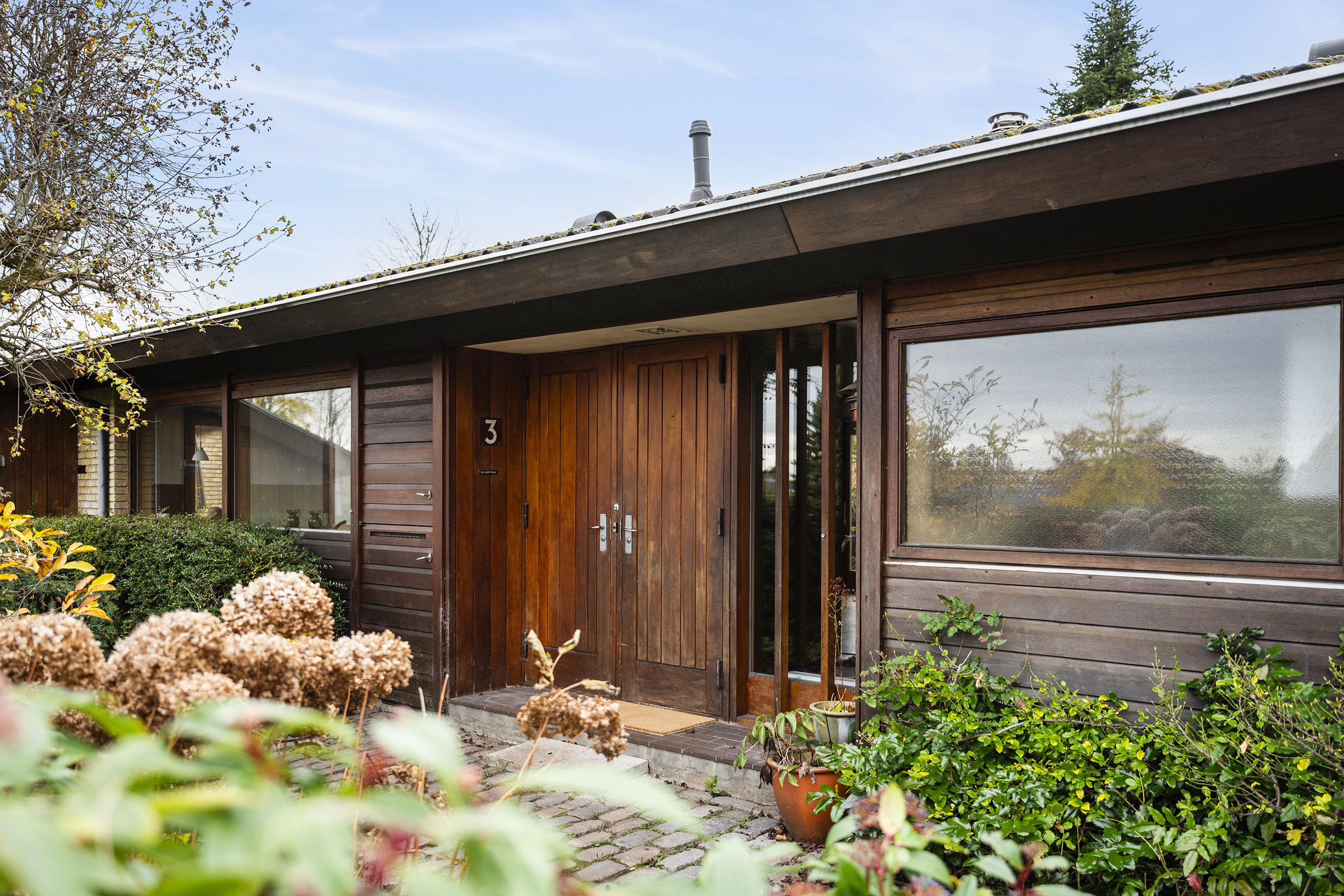 Fremhævet entré billede i fuldskærmstilstand. Billede af Pilekæret 3, 2840 Holte