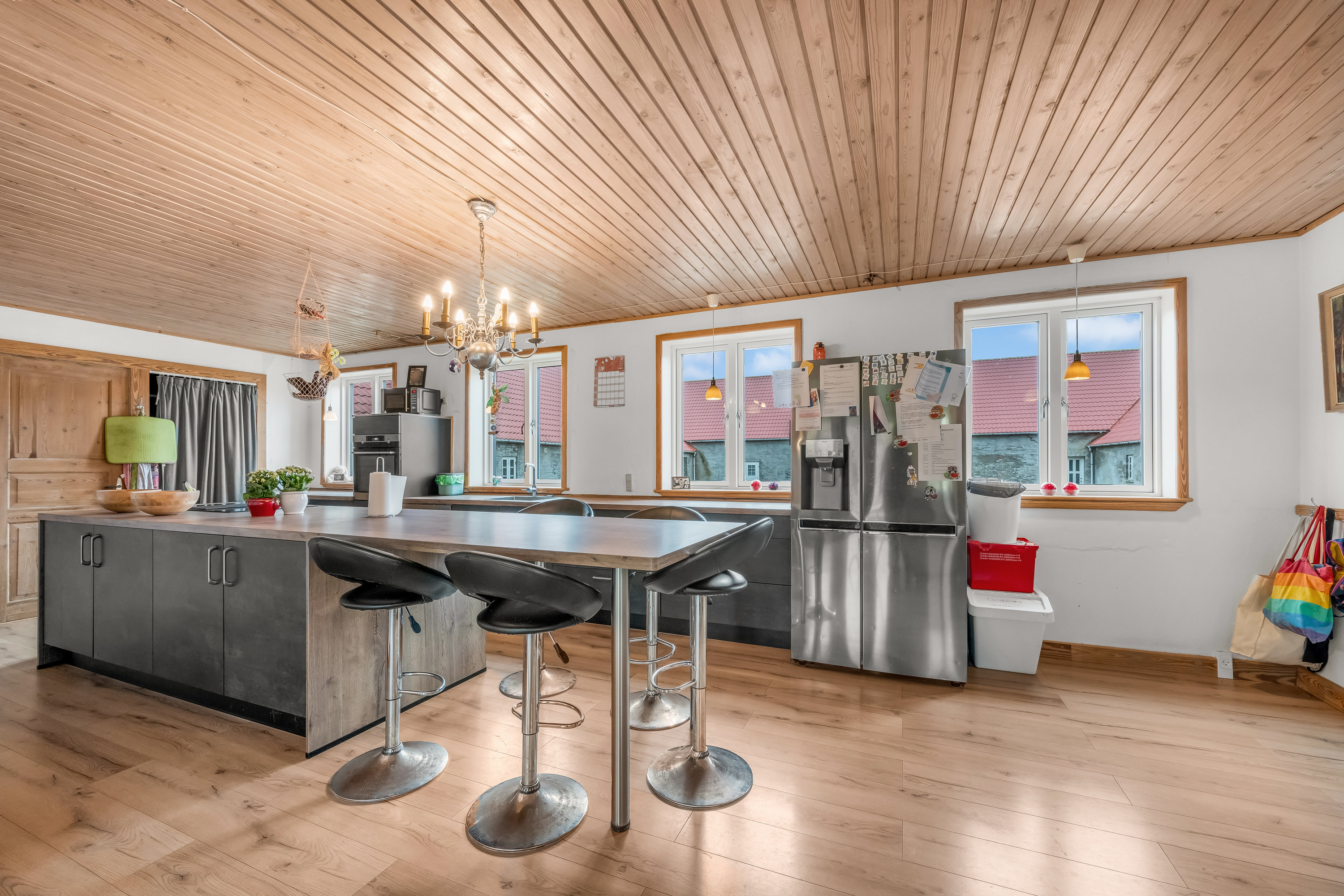 Fremhævet køkken billede i fuldskærmstilstand. Billede af Grimlundvej 2, Hoven, 6880 Tarm