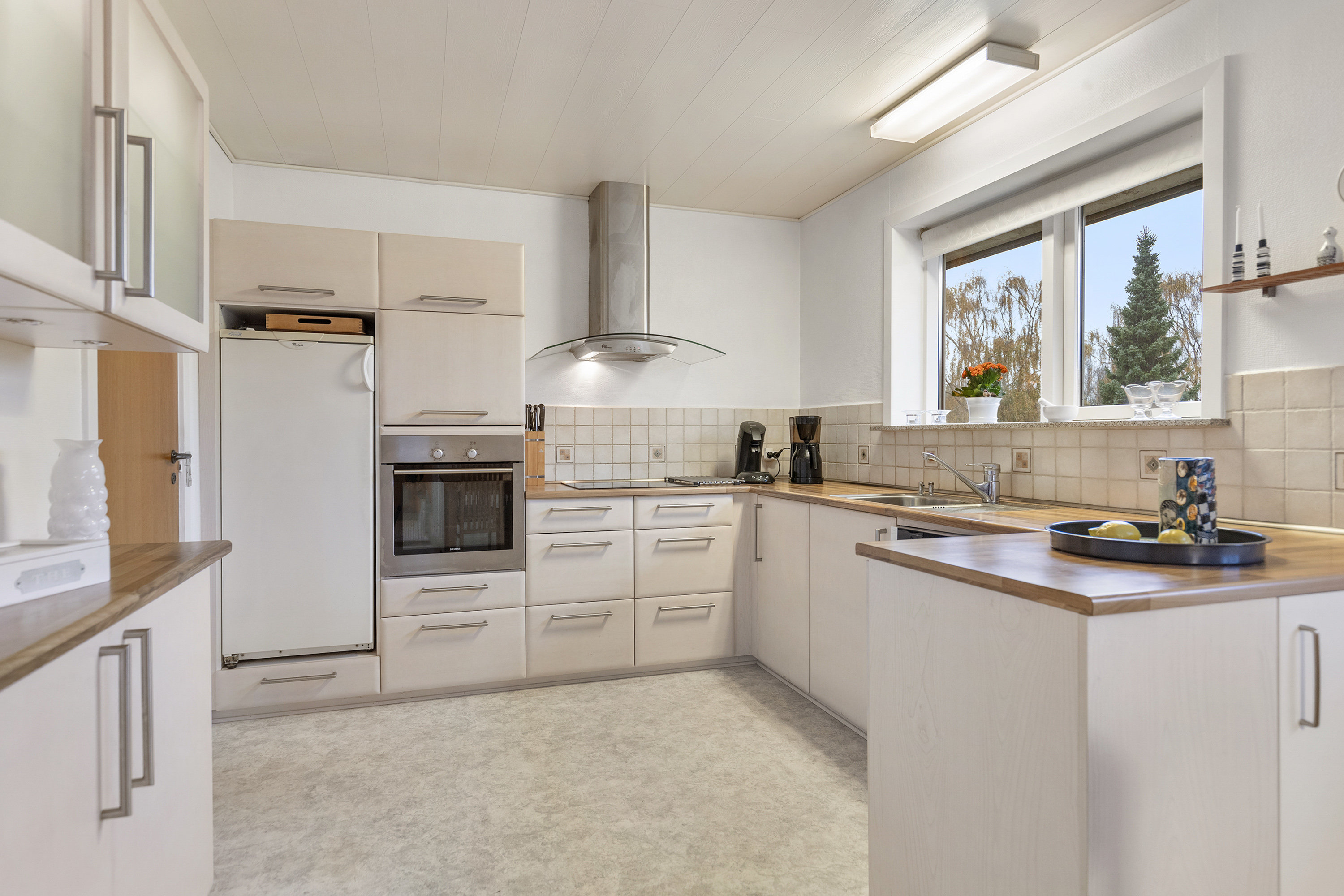 Miniaturebillede 1: køkken. Billede af Tornerosevej 6, 9700 Brønderslev