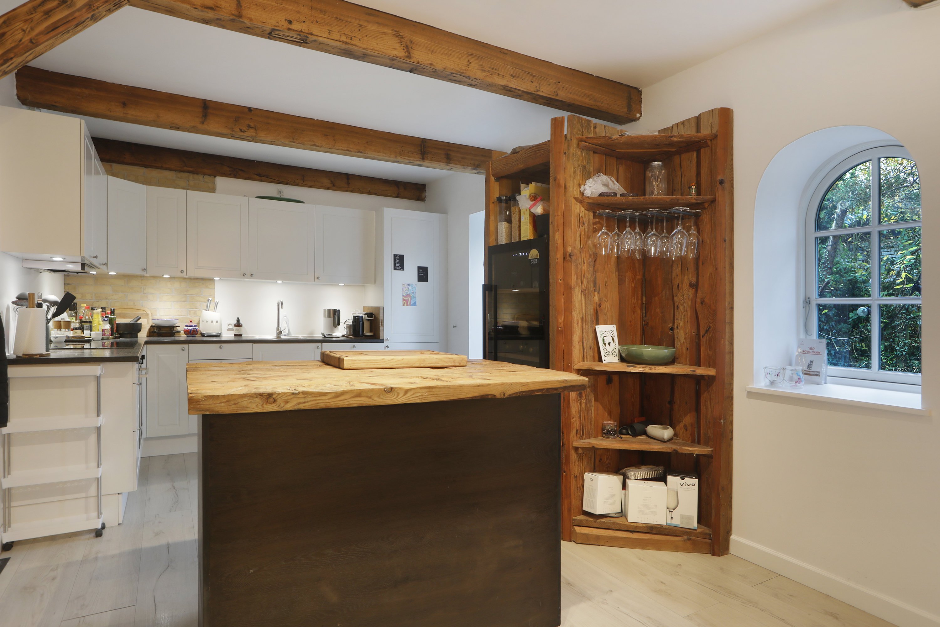 Fremhævet køkken-alrum billede i fuldskærmstilstand. Billede af Gl.Skovlundevej 8H, 2740 Skovlunde