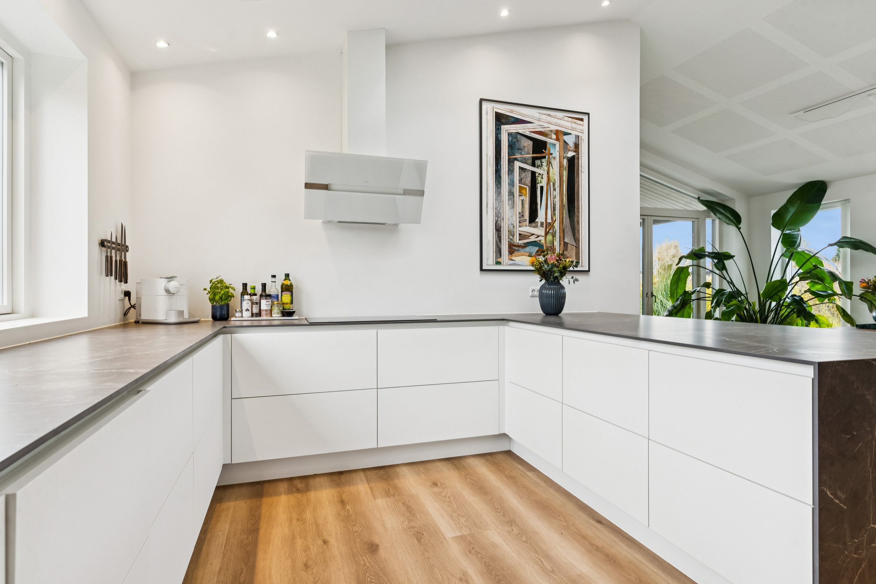 Fremhævet køkken billede i fuldskærmstilstand. Billede af Rødpilevænget 5, 2880 Bagsværd