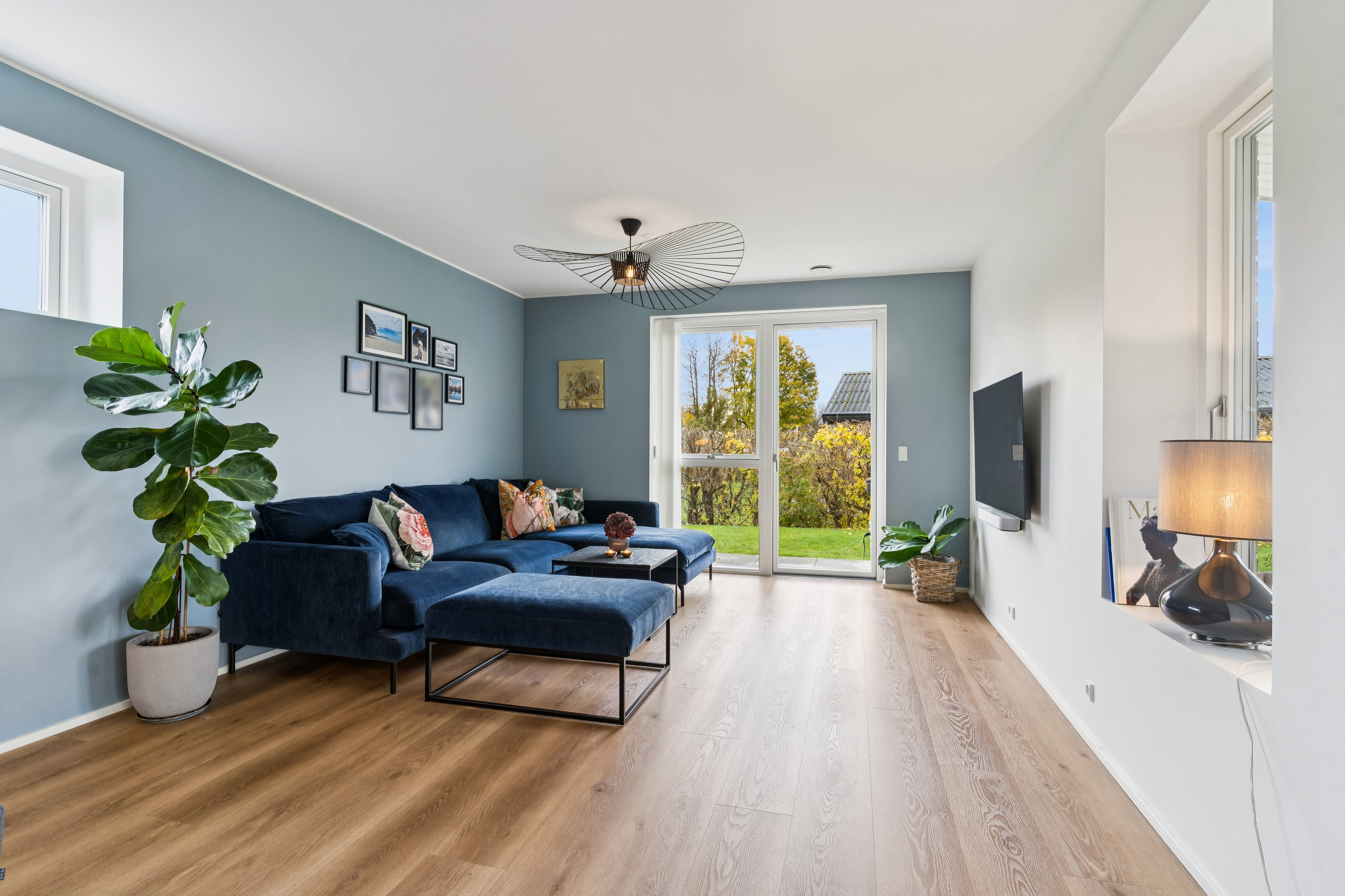 Fremhævet stue billede i fuldskærmstilstand. Billede af Rødpilevænget 5, 2880 Bagsværd