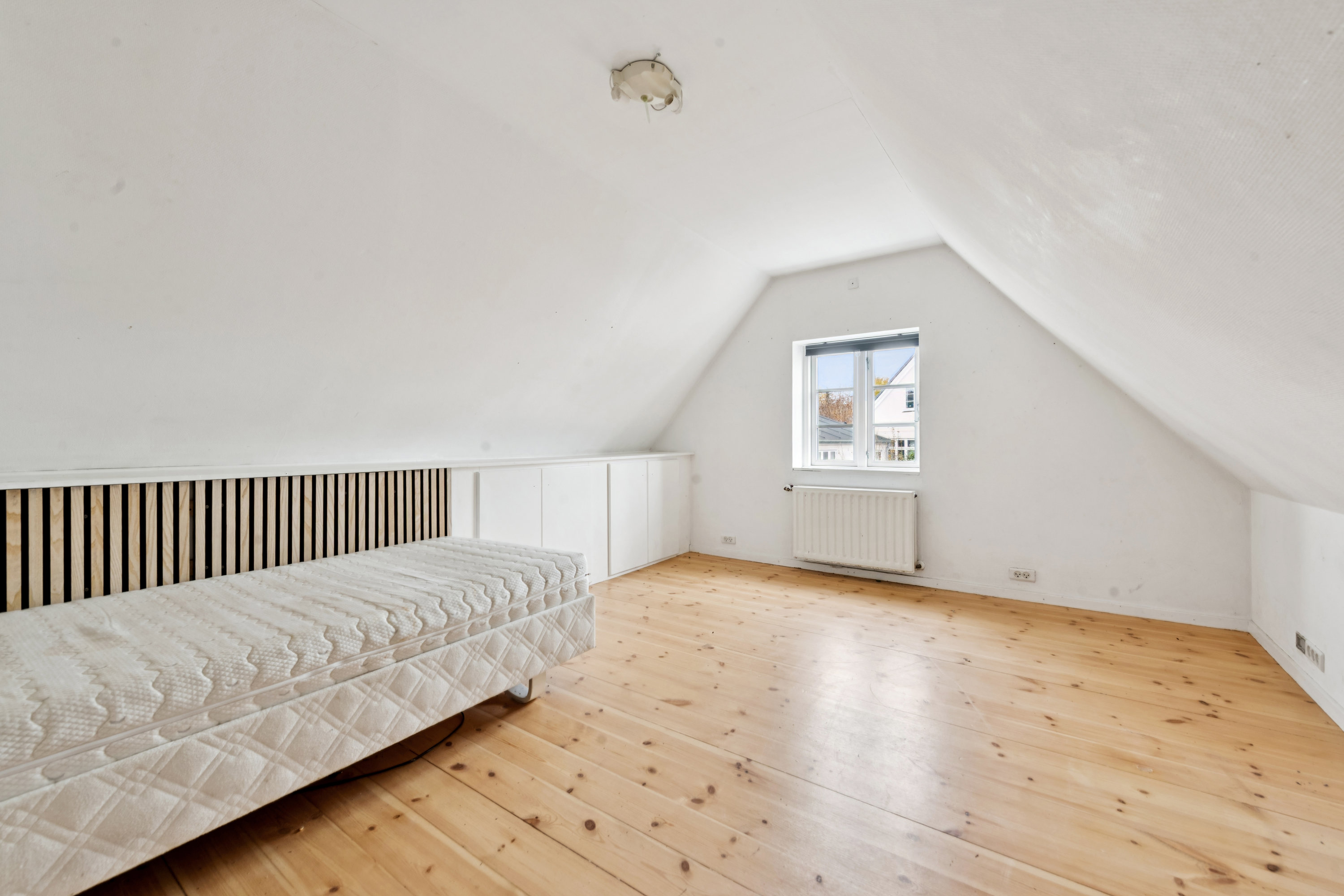 Fremhævet værelse billede i fuldskærmstilstand. Billede af Nylandsvej 33, 2690 Karlslunde