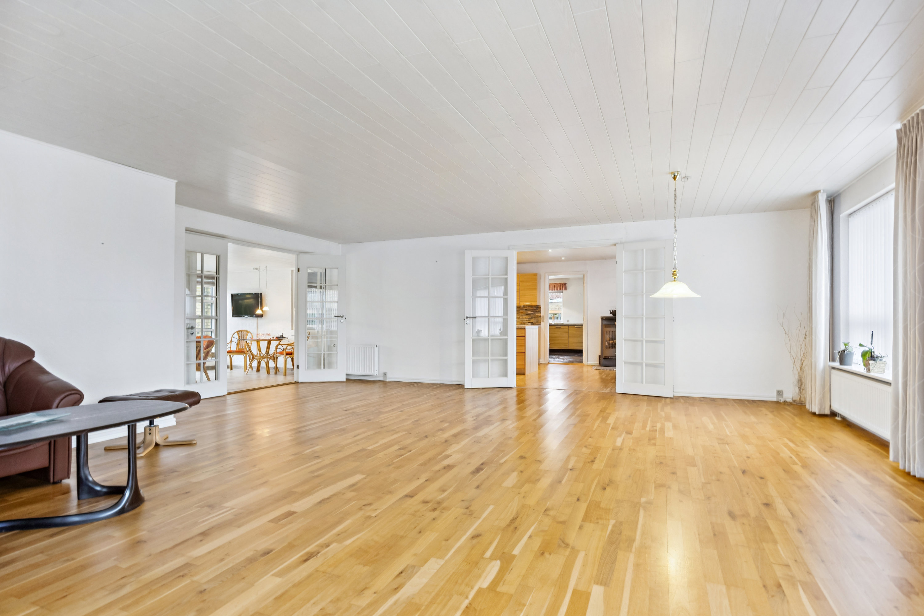 Fremhævet stue billede i fuldskærmstilstand. Billede af Løkkenvej 23, 9490 Pandrup