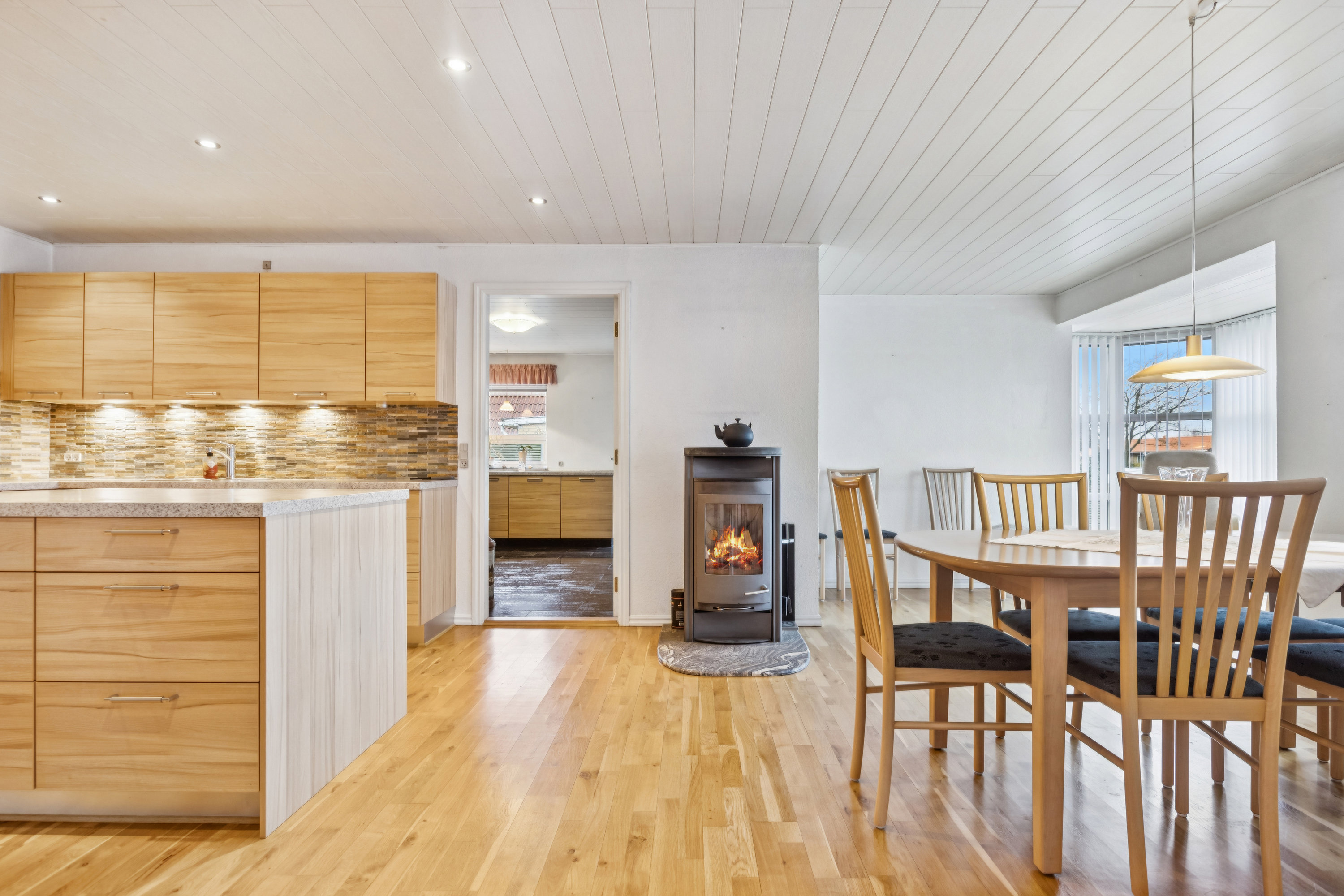 Fremhævet køkken billede i fuldskærmstilstand. Billede af Løkkenvej 23, 9490 Pandrup