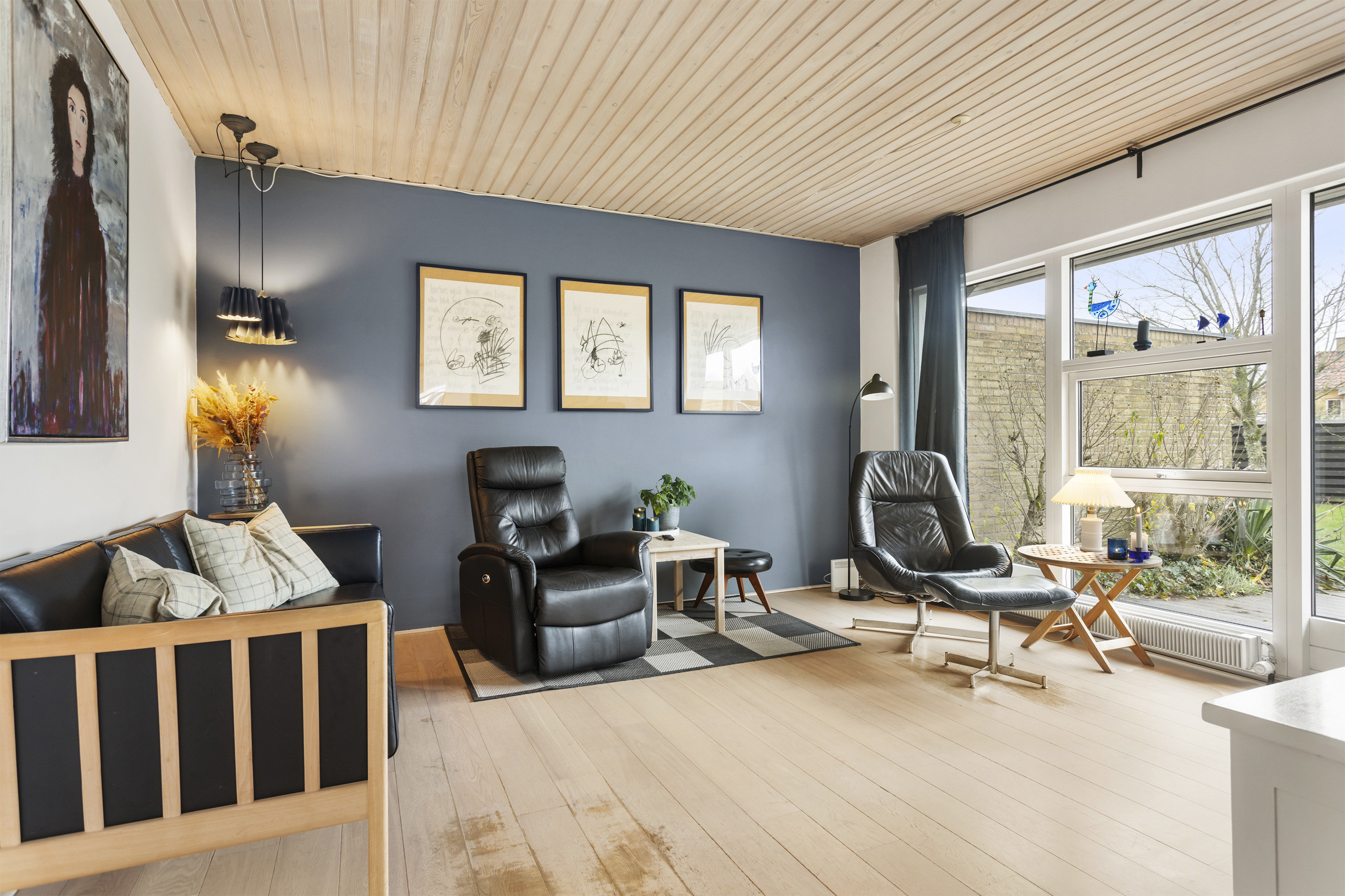 Fremhævet stue billede i fuldskærmstilstand. Billede af Uranienborgvej 18, 9900 Frederikshavn