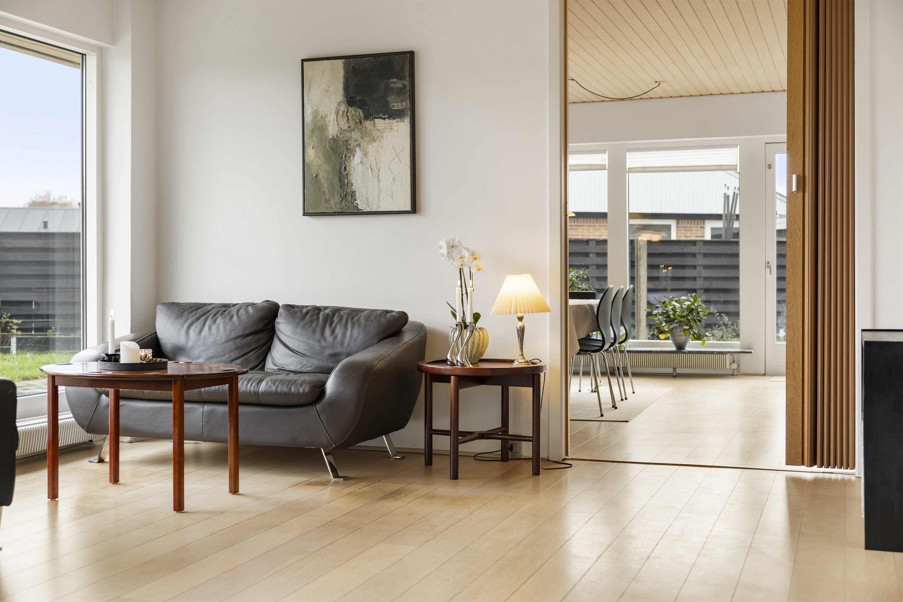 Fremhævet stue billede i fuldskærmstilstand. Billede af Uranienborgvej 18, 9900 Frederikshavn