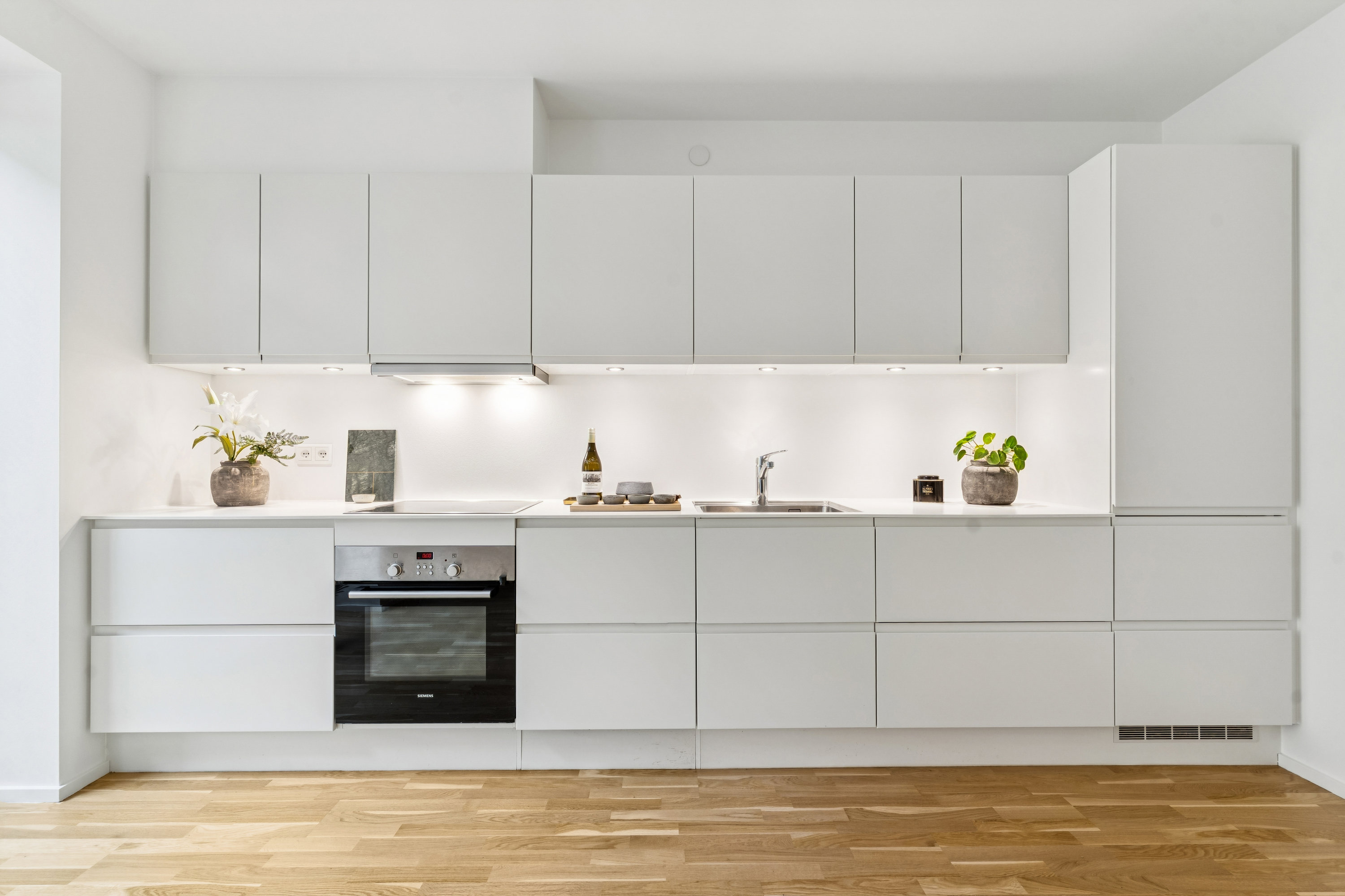 Fremhævet køkken billede i fuldskærmstilstand. Billede af Pinievej 48, 2880 Bagsværd