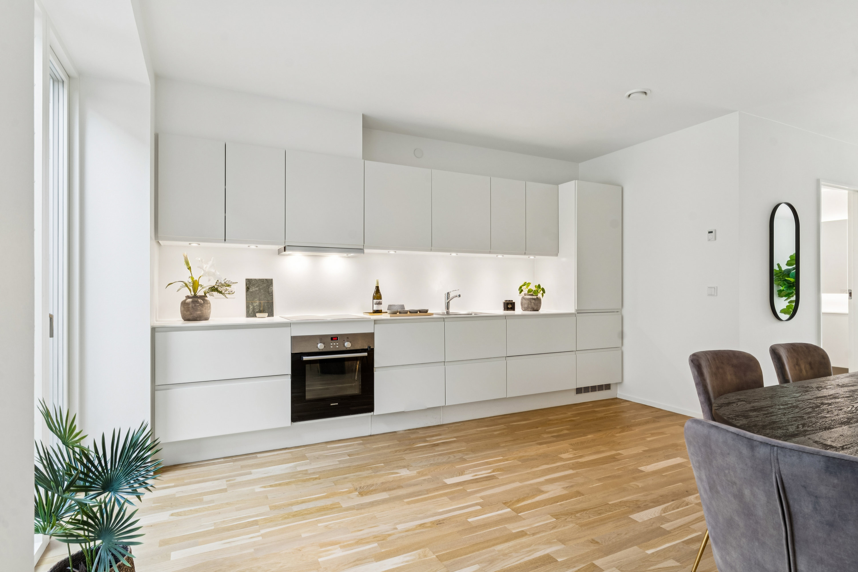 Fremhævet køkken billede i fuldskærmstilstand. Billede af Pinievej 48, 2880 Bagsværd