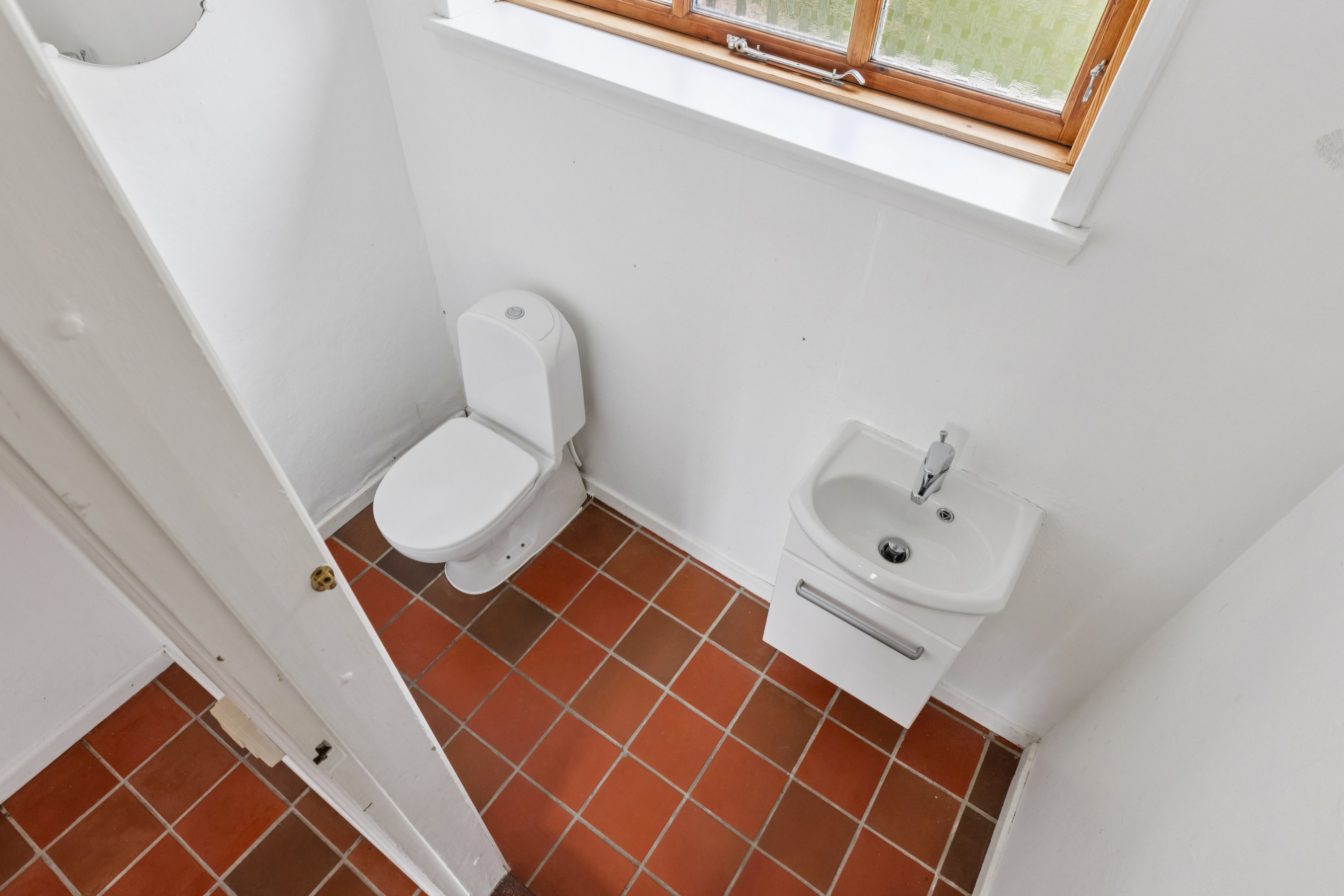 Fremhævet badeværelse billede i fuldskærmstilstand. Billede af Toften 37, Høruphav, 6470 Sydals