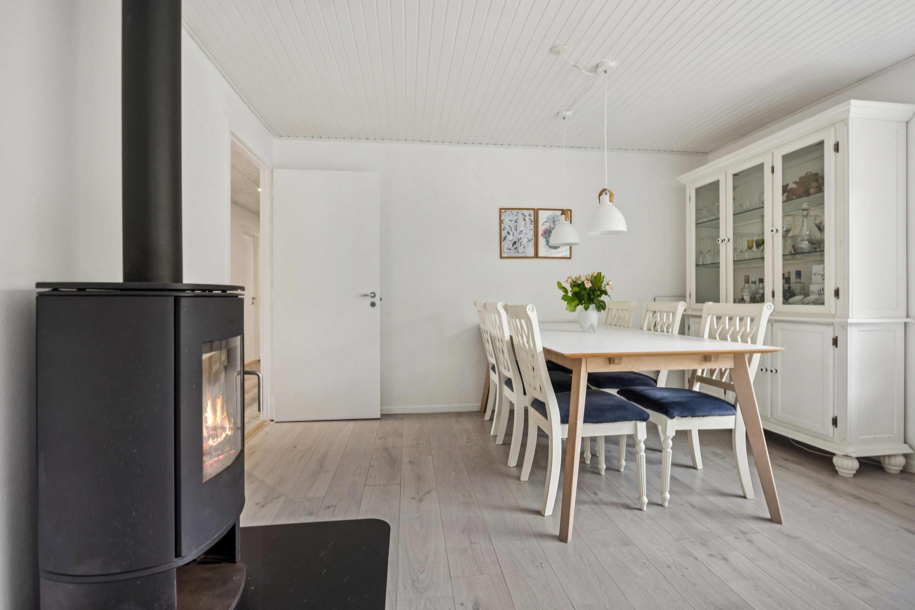 Fremhævet stue billede i fuldskærmstilstand. Billede af Svinget 5, Døstrup, 9500 Hobro