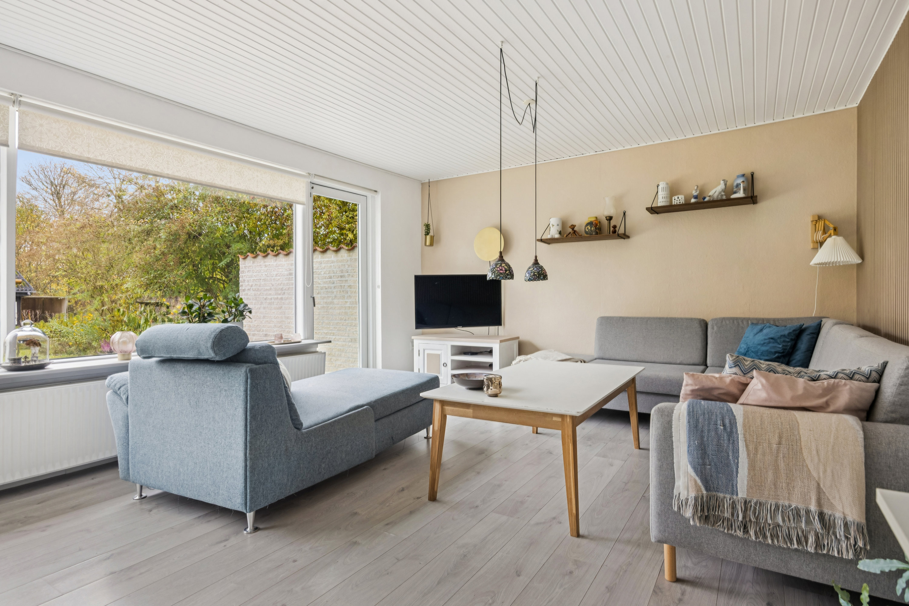 Fremhævet stue billede i fuldskærmstilstand. Billede af Svinget 5, Døstrup, 9500 Hobro