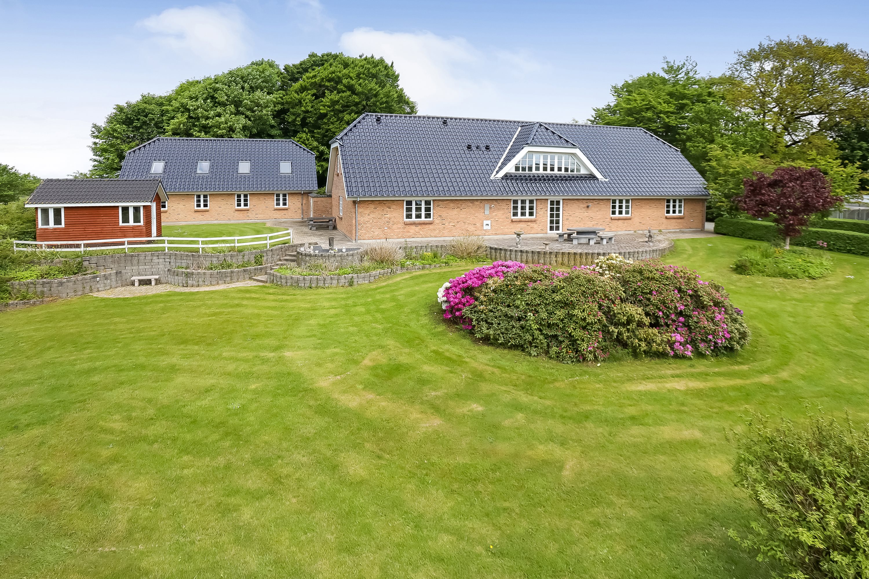 Fremhævet ejendommen billede i fuldskærmstilstand. Billede af Præstebakken 3, Sparkær, 8800 Viborg