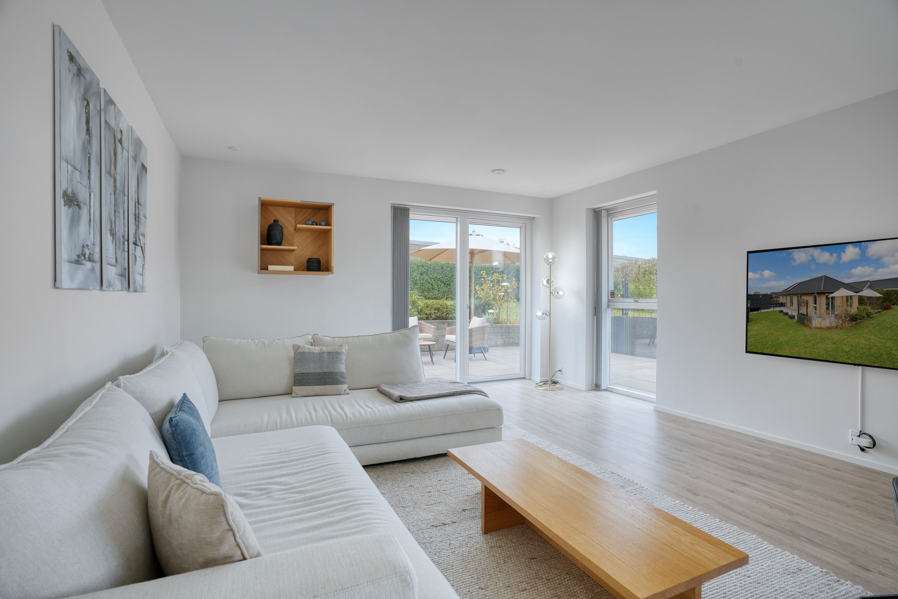 Fremhævet stue billede i fuldskærmstilstand. Billede af Fjorddraget 4, 4300 Holbæk