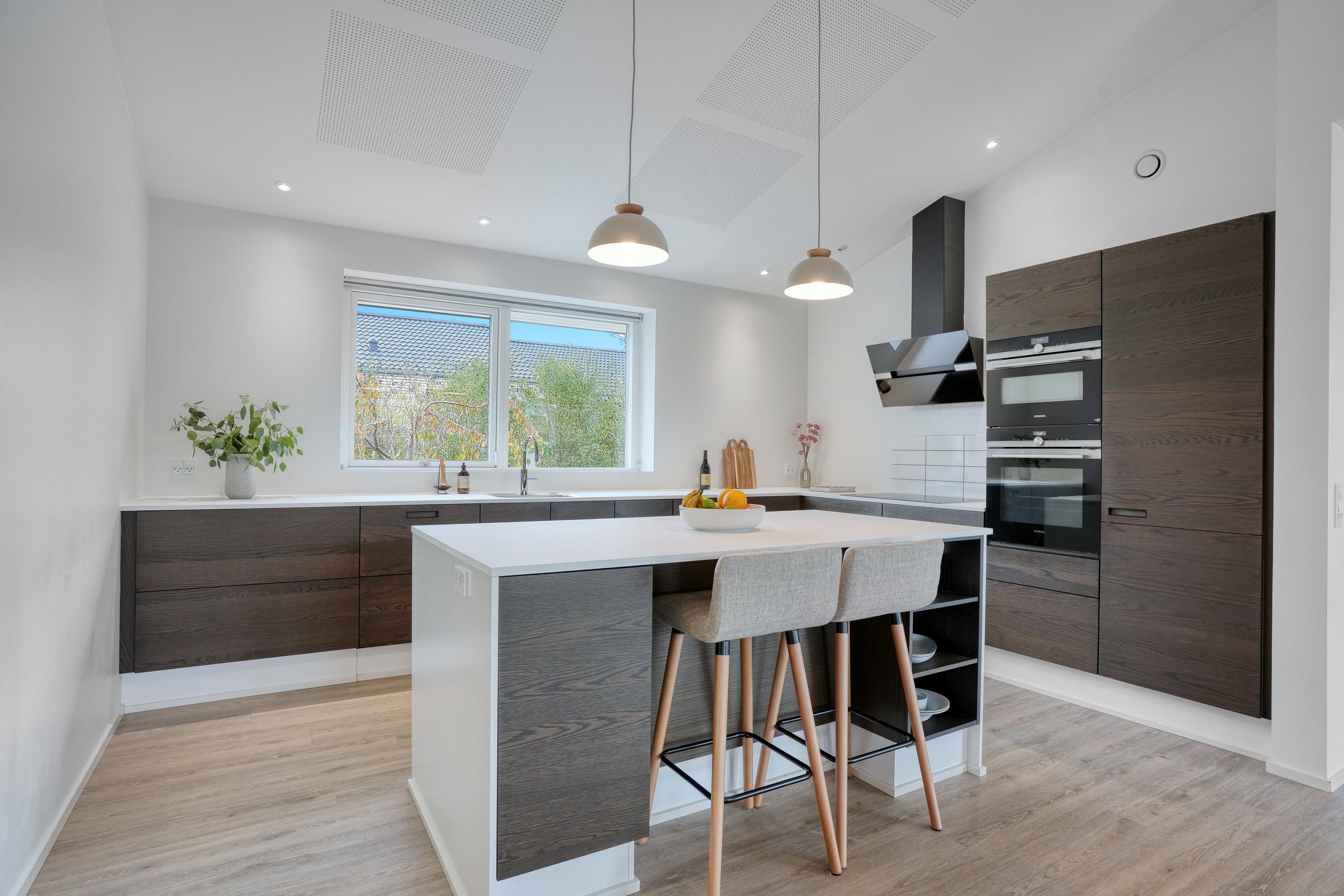 Fremhævet køkken billede i fuldskærmstilstand. Billede af Fjorddraget 4, 4300 Holbæk