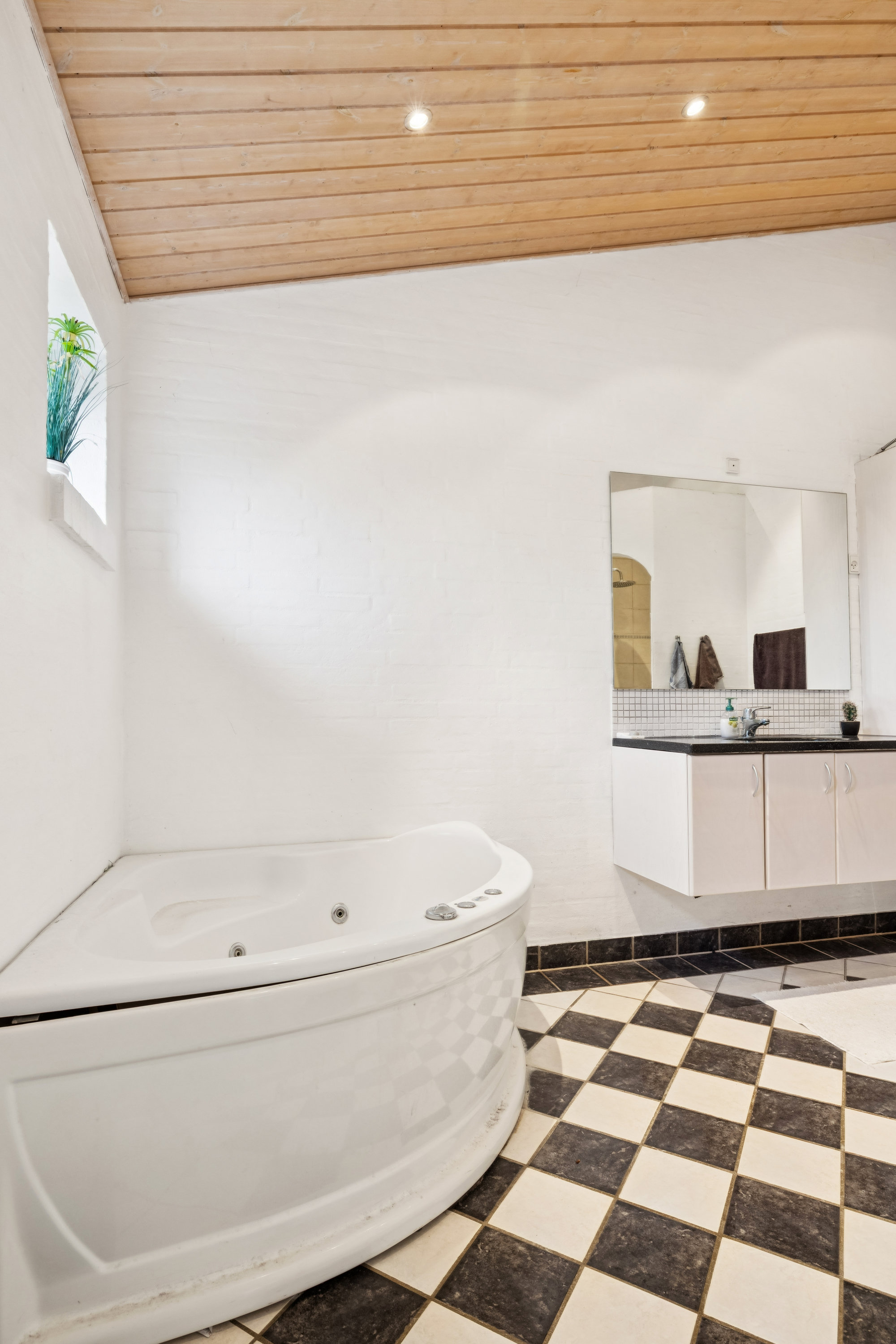 Fremhævet køkken billede i fuldskærmstilstand. Billede af Østervangs Alle 63, 8963 Auning