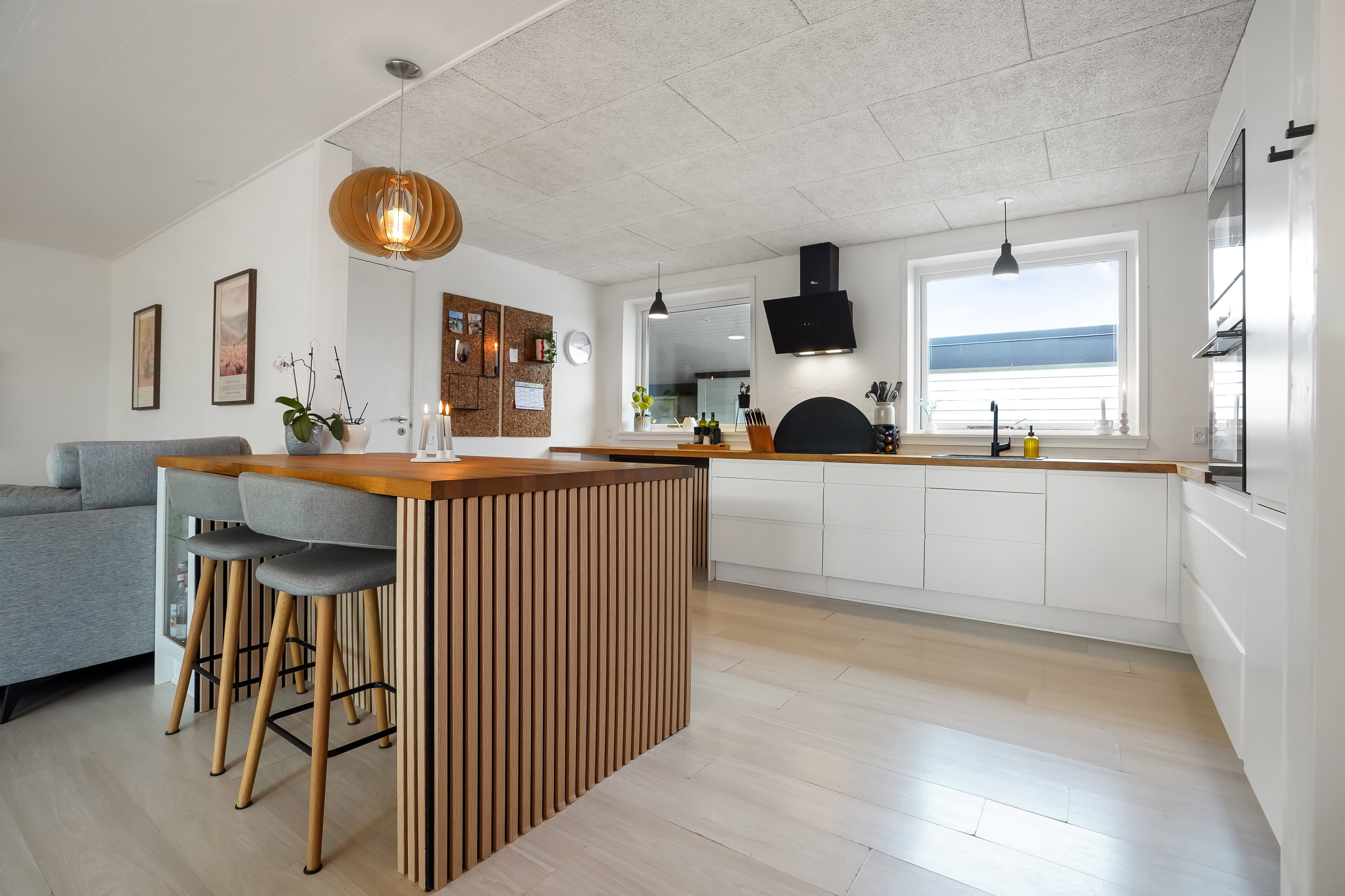 Fremhævet køkken billede i fuldskærmstilstand. Billede af Erantisvej 6, 8763 Rask Mølle