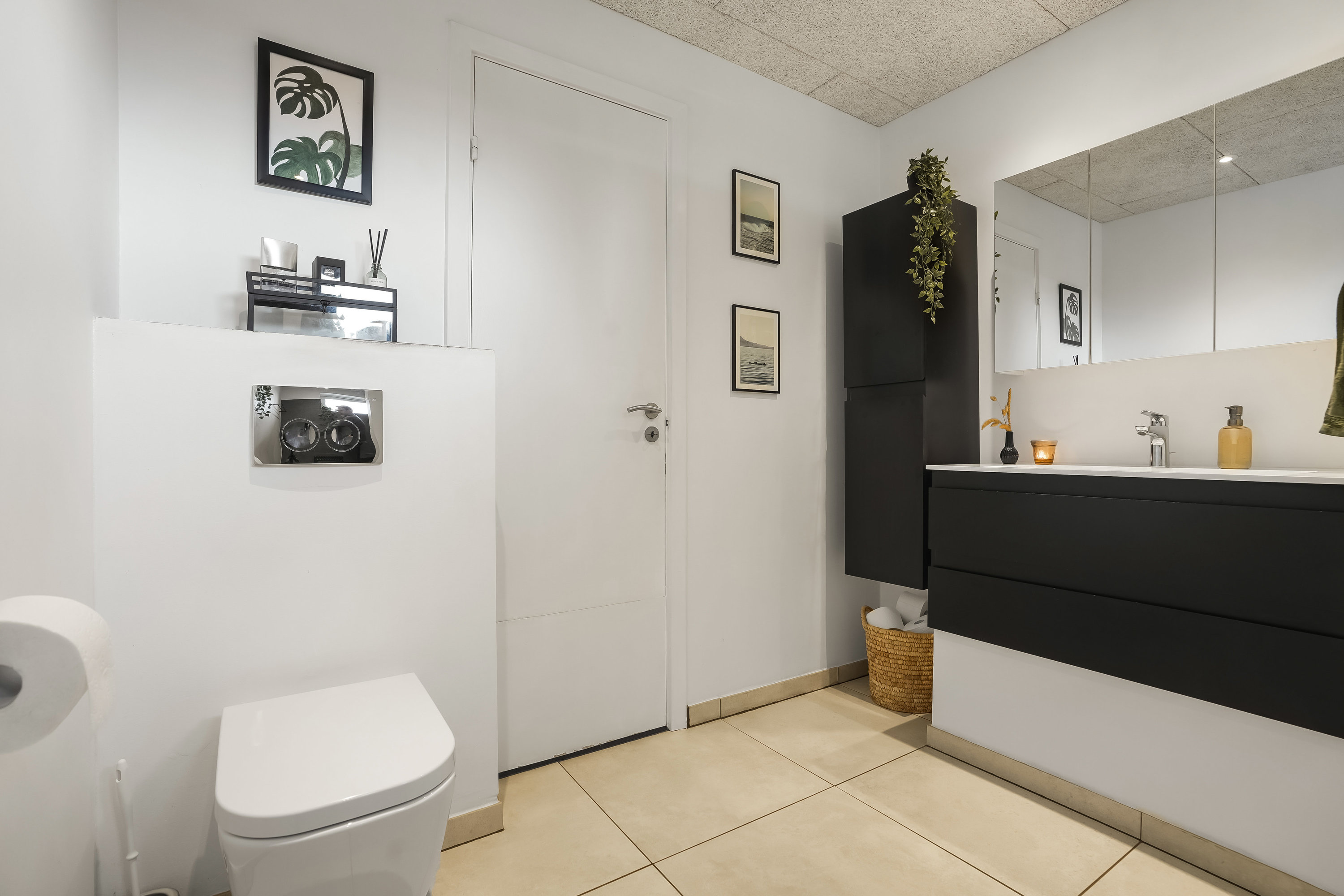 Fremhævet toilet billede i fuldskærmstilstand. Billede af Erantisvej 6, 8763 Rask Mølle