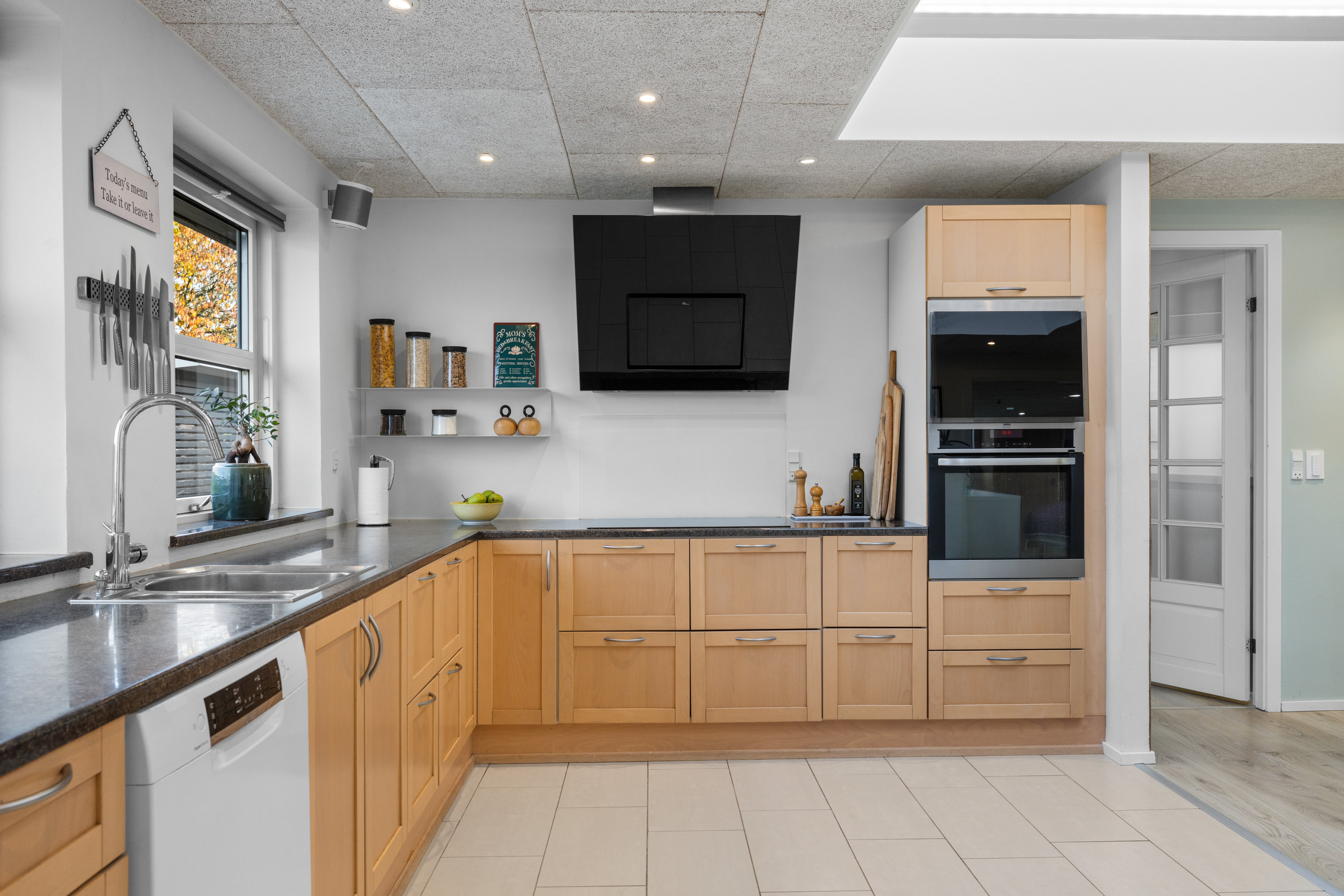 Fremhævet køkken billede i fuldskærmstilstand. Billede af Stenten 45, Bøgeskov, 7000 Fredericia