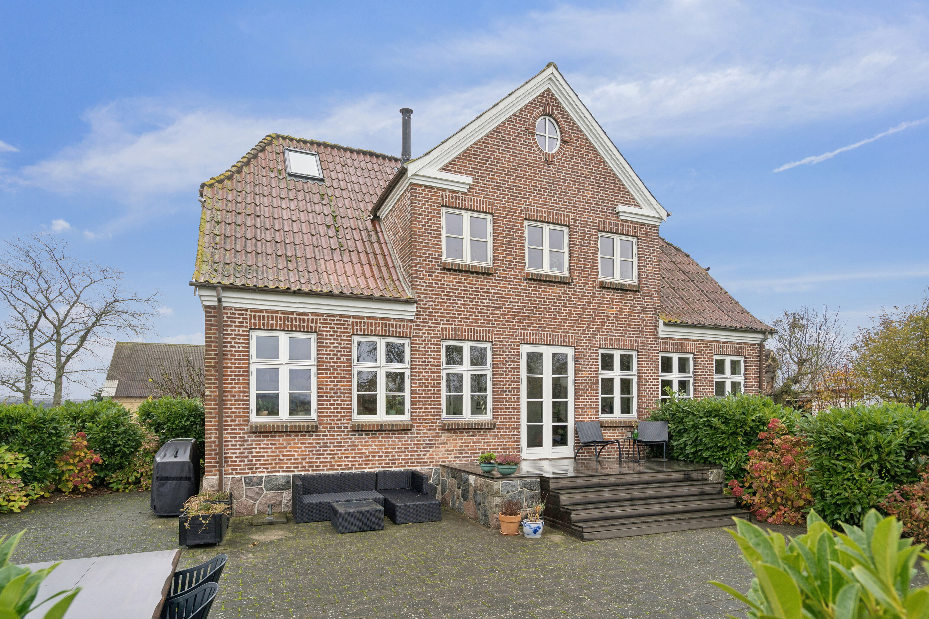 Fremhævet set fra vejen billede i fuldskærmstilstand. Billede af Tårup Vestergyde 95, Tårup, 5370 Mesinge