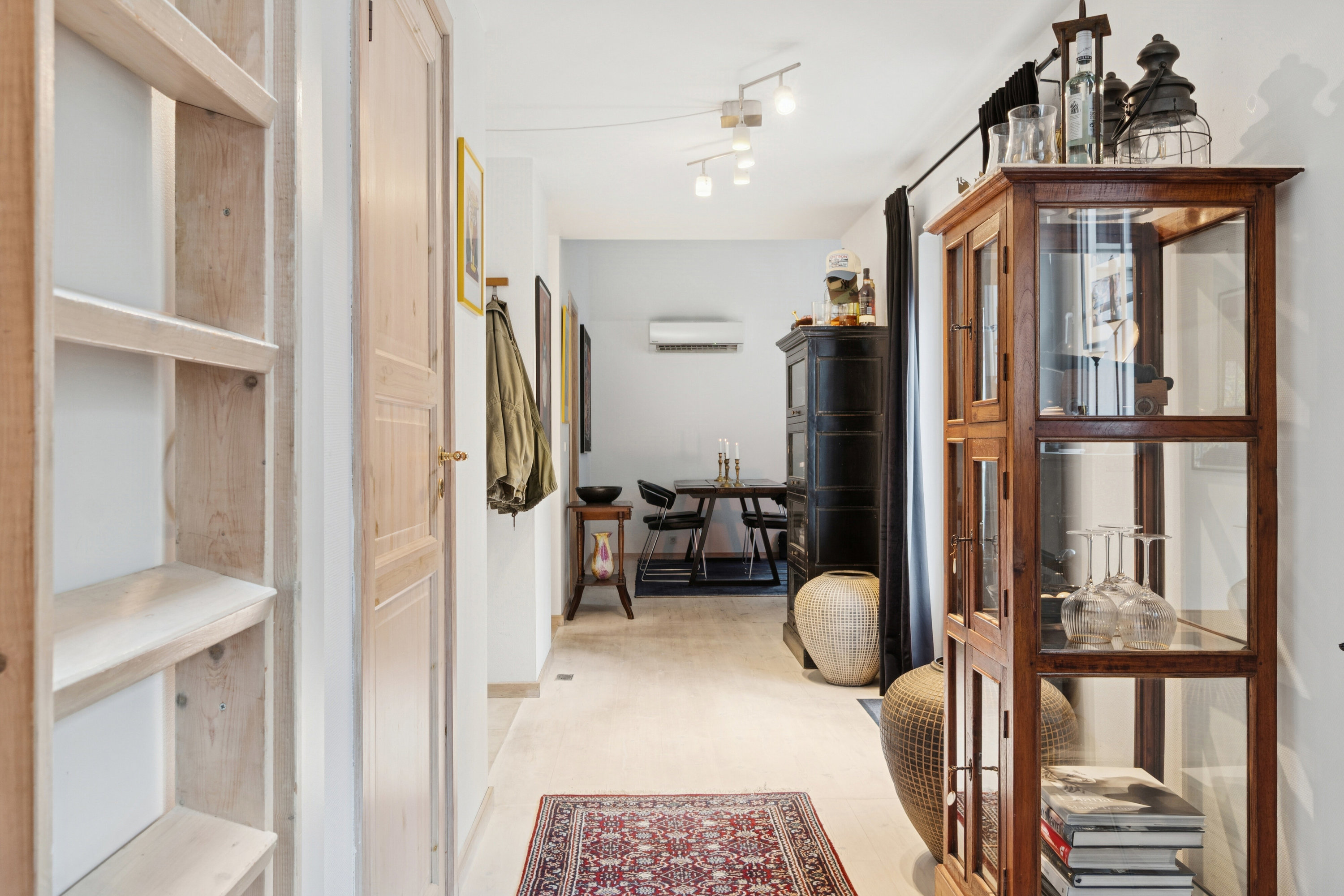 Fremhævet indendørs billede i fuldskærmstilstand. Billede af Østerled 2, 4500 Nykøbing Sj