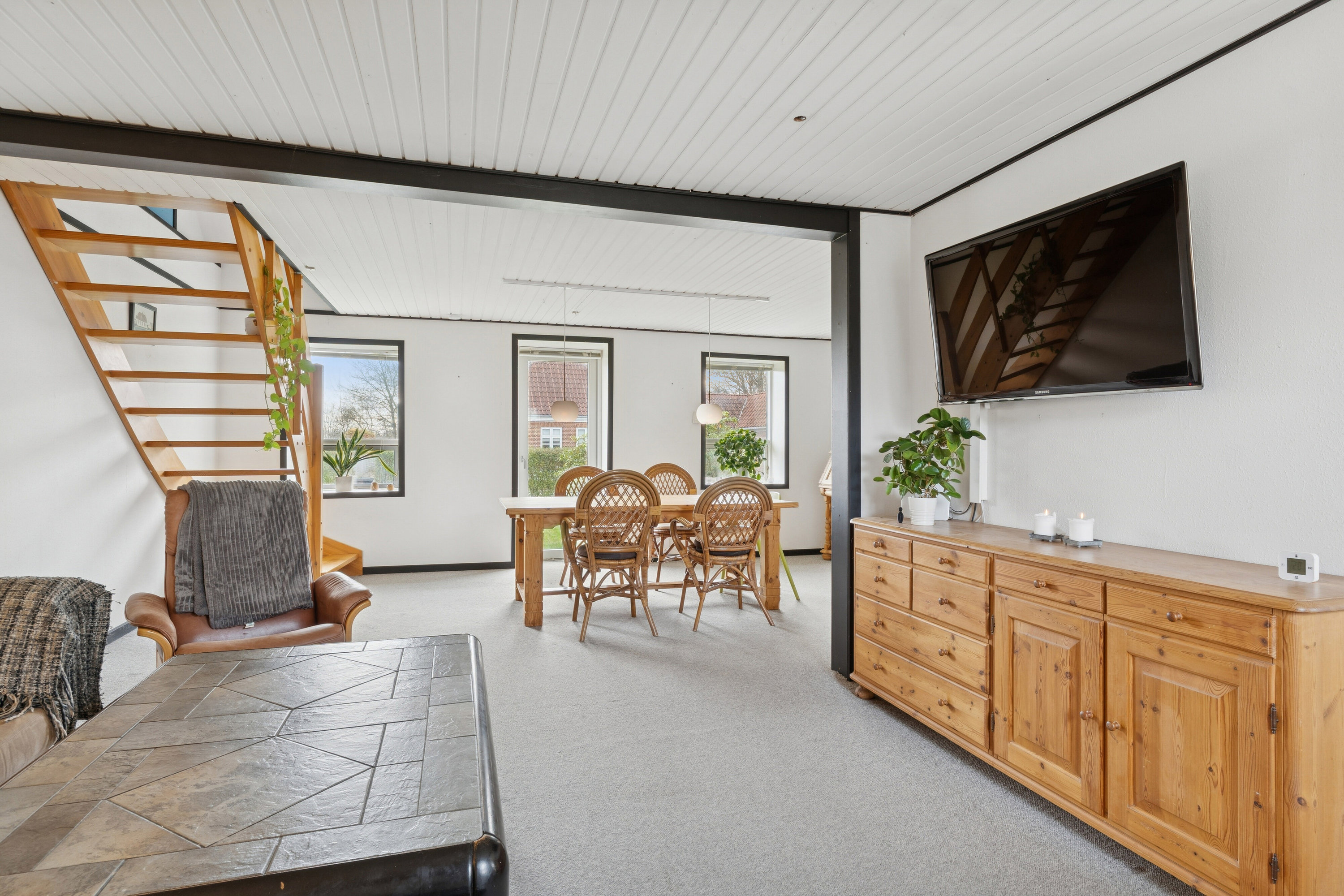 Fremhævet stue billede i fuldskærmstilstand. Billede af Skallerupvej 462, Sønderlev, 9800 Hjørring