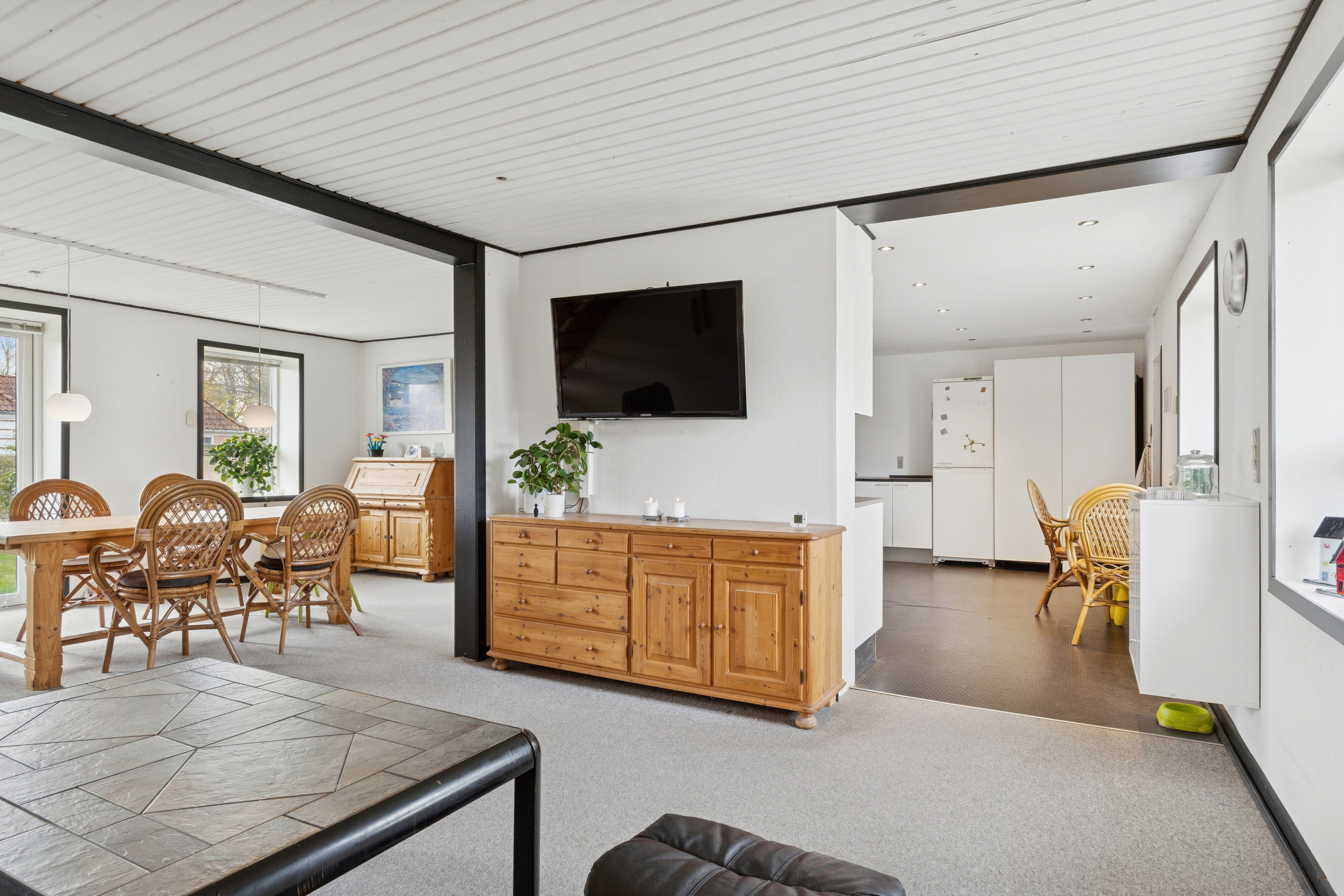 Fremhævet stue billede i fuldskærmstilstand. Billede af Skallerupvej 462, Sønderlev, 9800 Hjørring