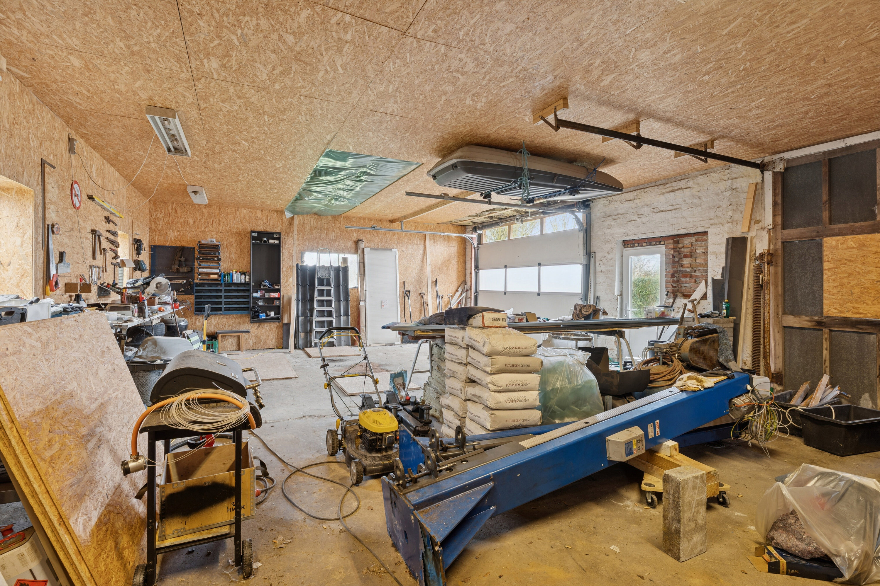 Fremhævet garage billede i fuldskærmstilstand. Billede af Skallerupvej 462, Sønderlev, 9800 Hjørring