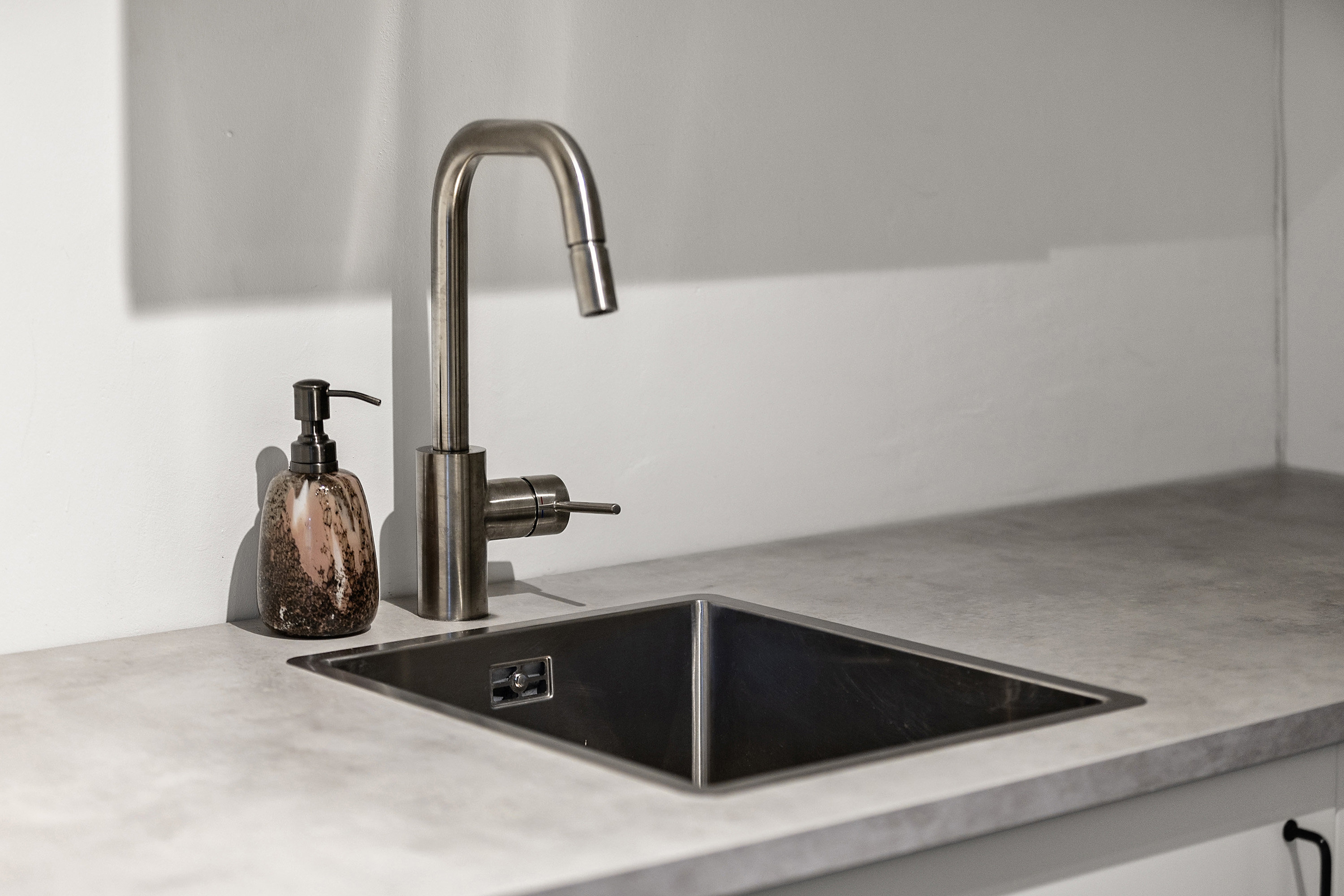 Fremhævet køkken billede i fuldskærmstilstand. Billede af Brolandvej 99, Agedrup, 5320 Agedrup