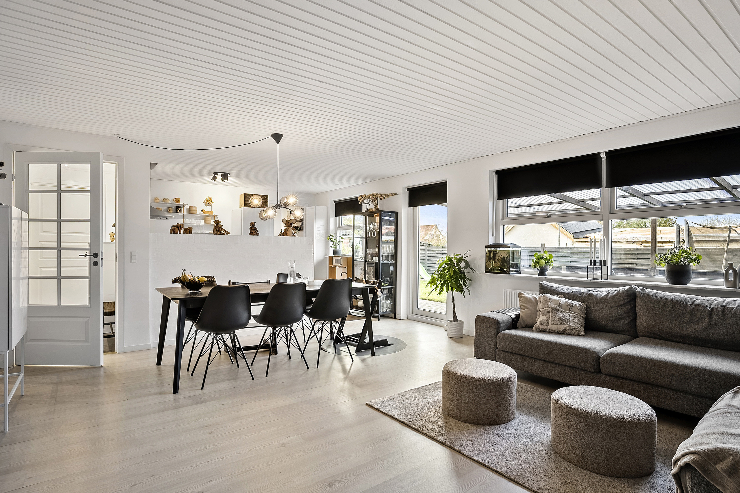 Fremhævet stue billede i fuldskærmstilstand. Billede af Brolandvej 99, Agedrup, 5320 Agedrup