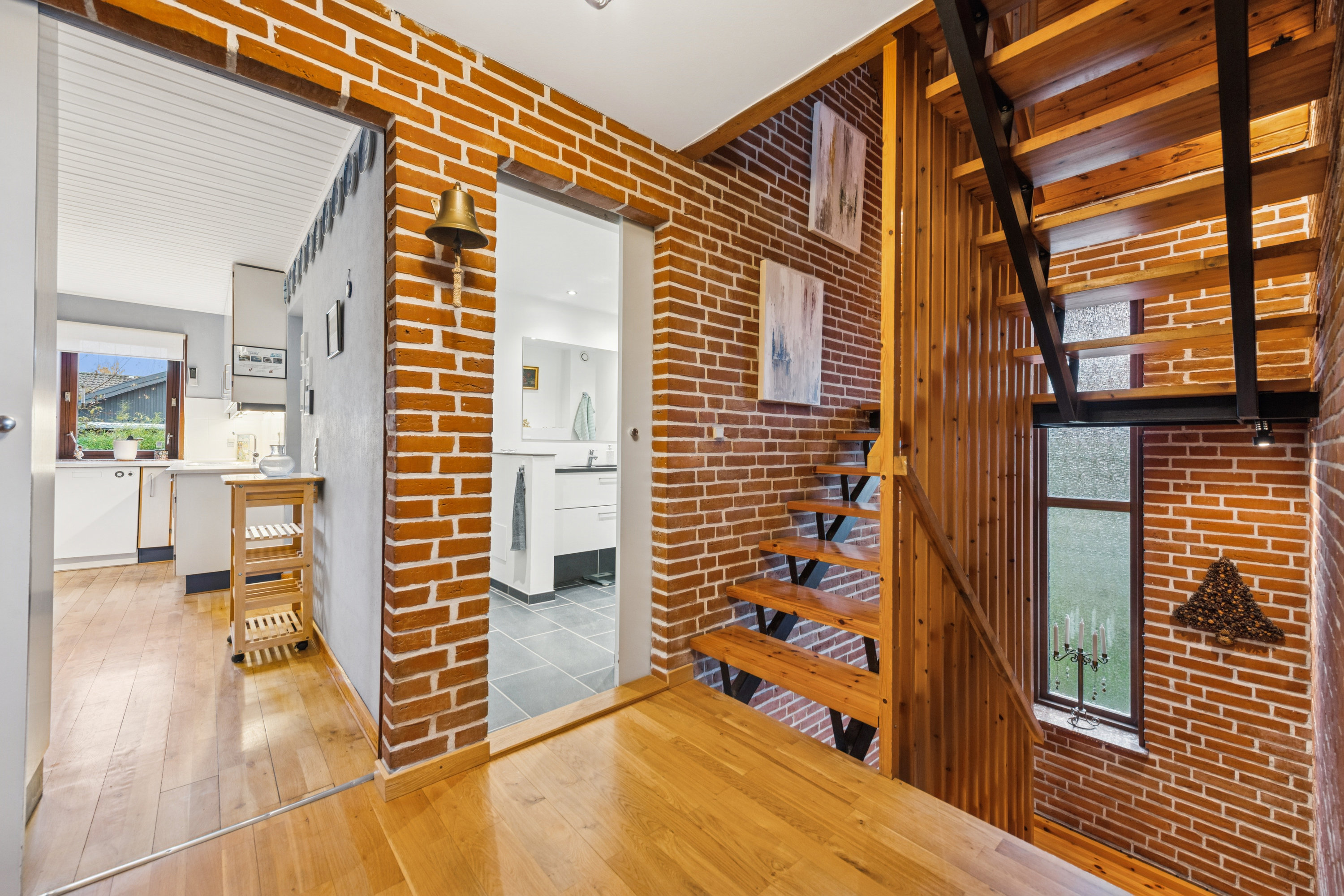 Fremhævet gang billede i fuldskærmstilstand. Billede af Bregentvedvej 9, 2665 Vallensbæk Strand