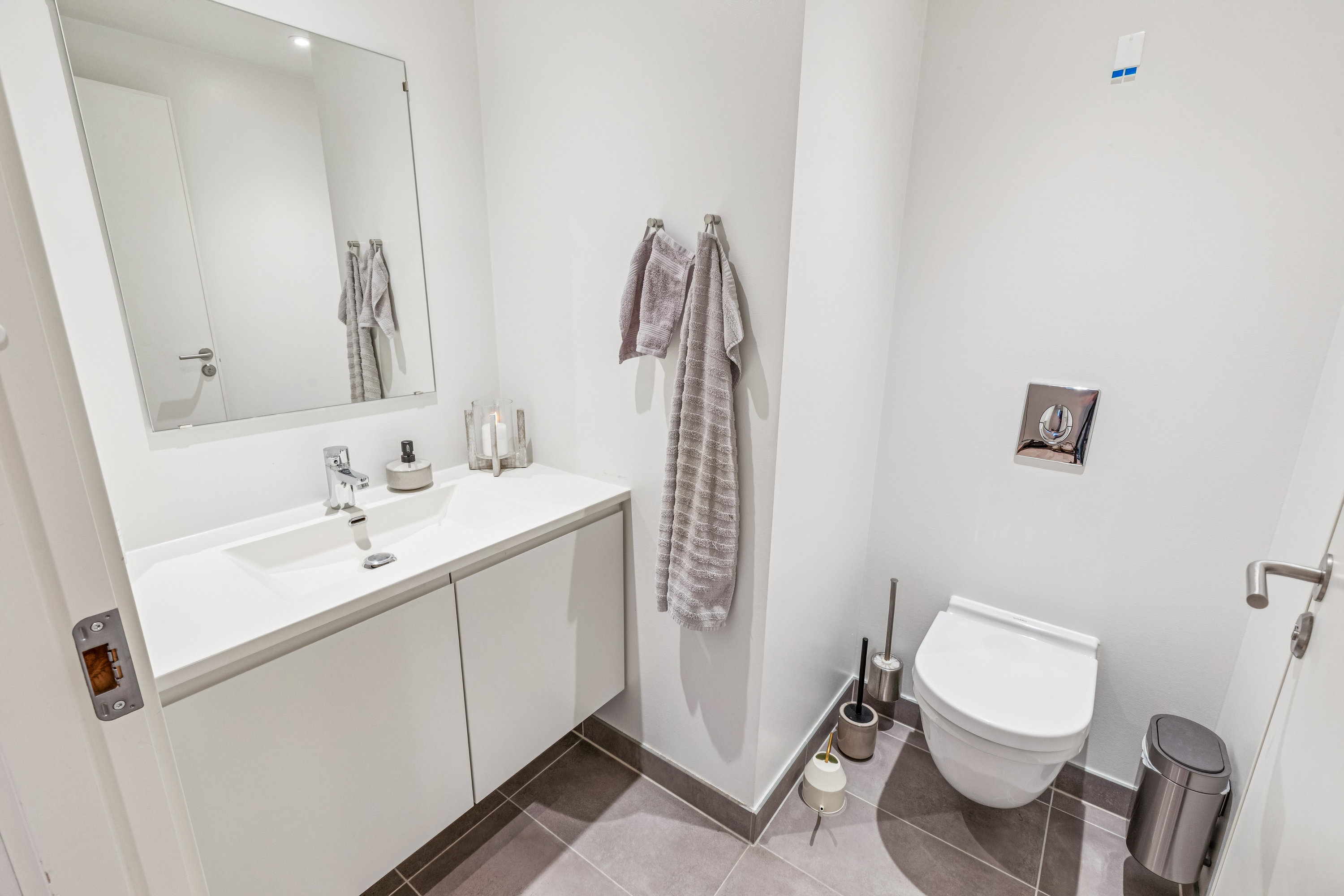 Fremhævet badeværelse billede i fuldskærmstilstand. Billede af Skjeberg Alle 240, Høje Taastrup, 2630 Taastrup