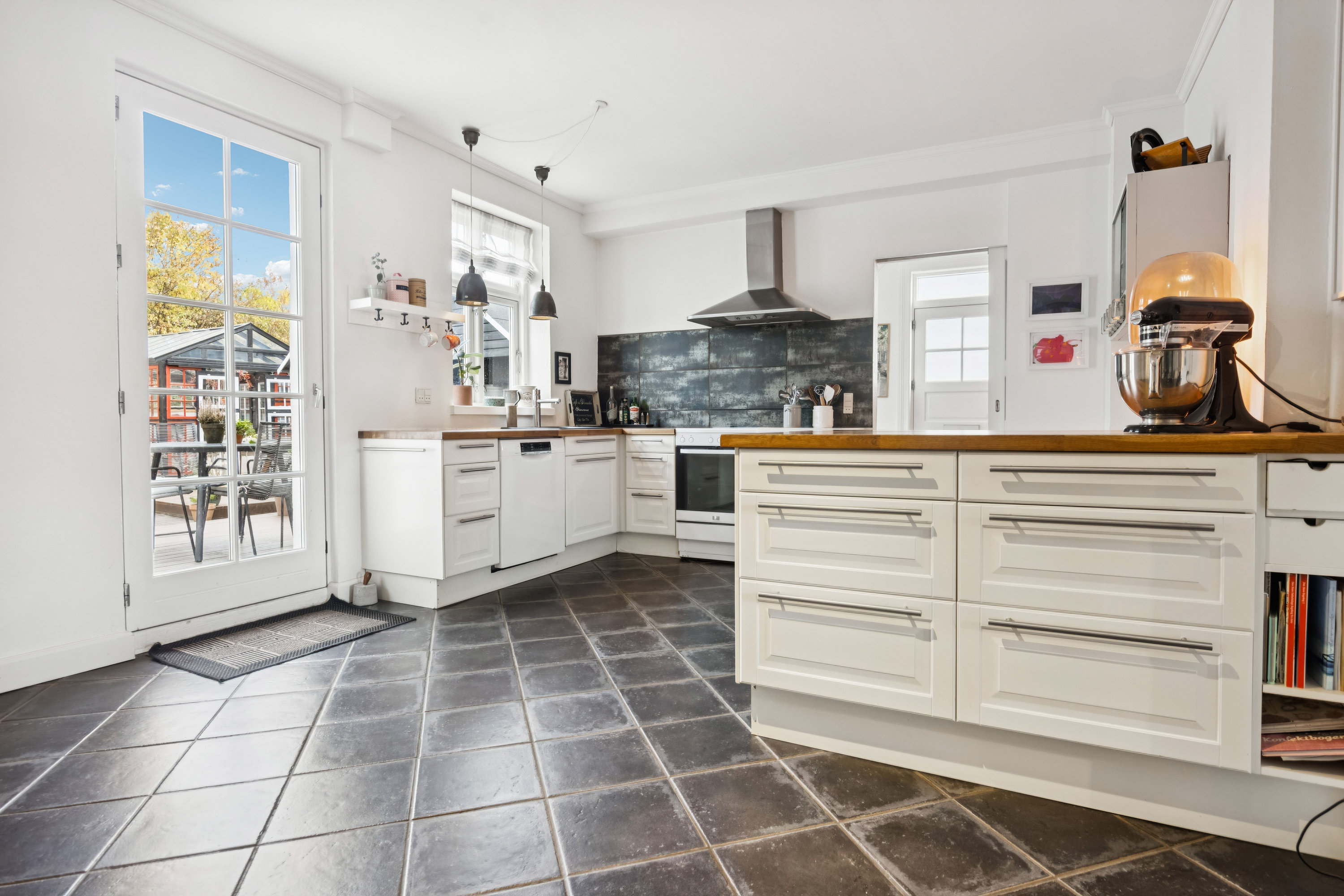 Fremhævet køkken billede i fuldskærmstilstand. Billede af Bondropsgade 30, 9400 Nørresundby