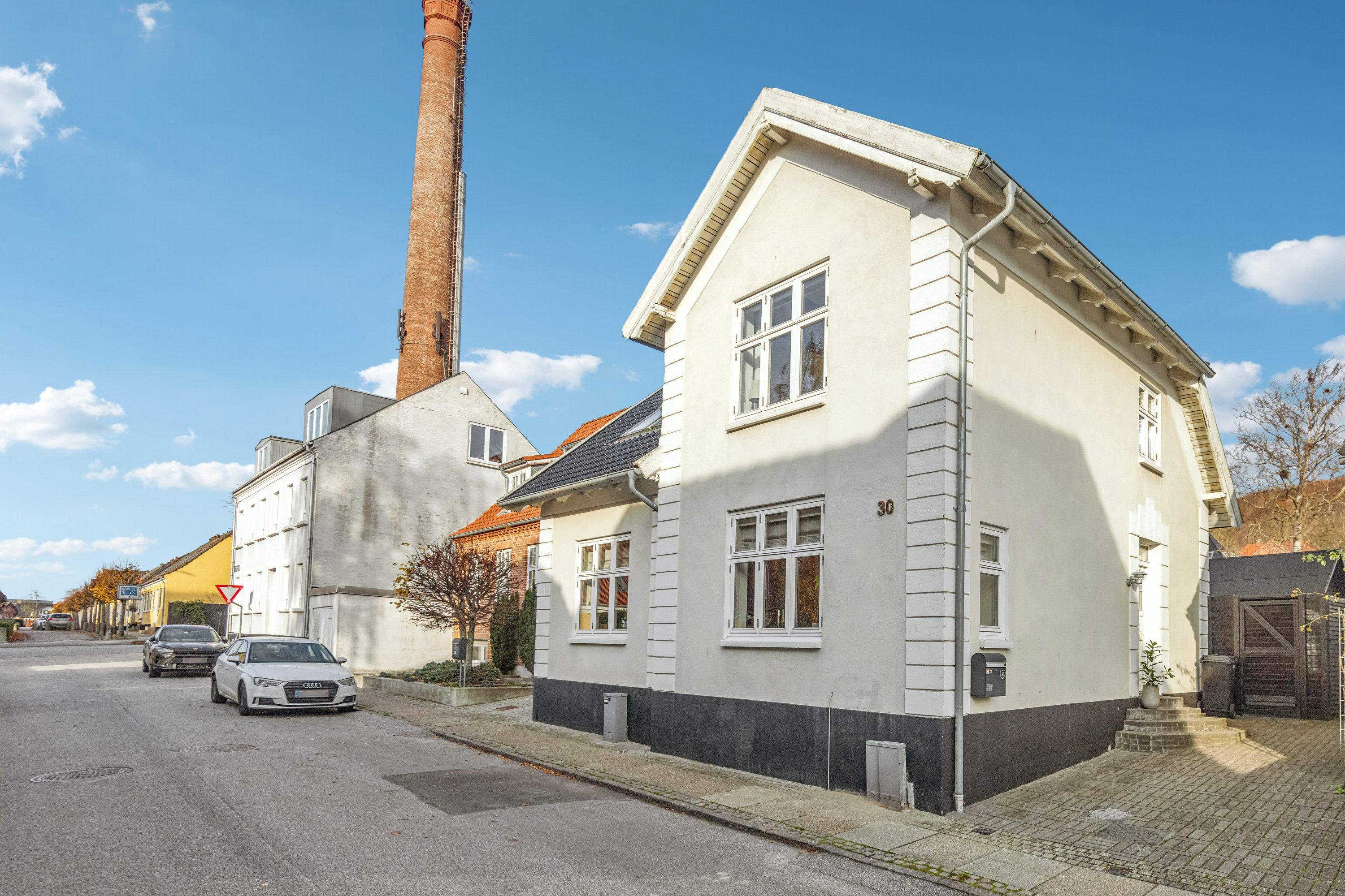 Fremhævet andet billede i fuldskærmstilstand. Billede af Bondropsgade 30, 9400 Nørresundby