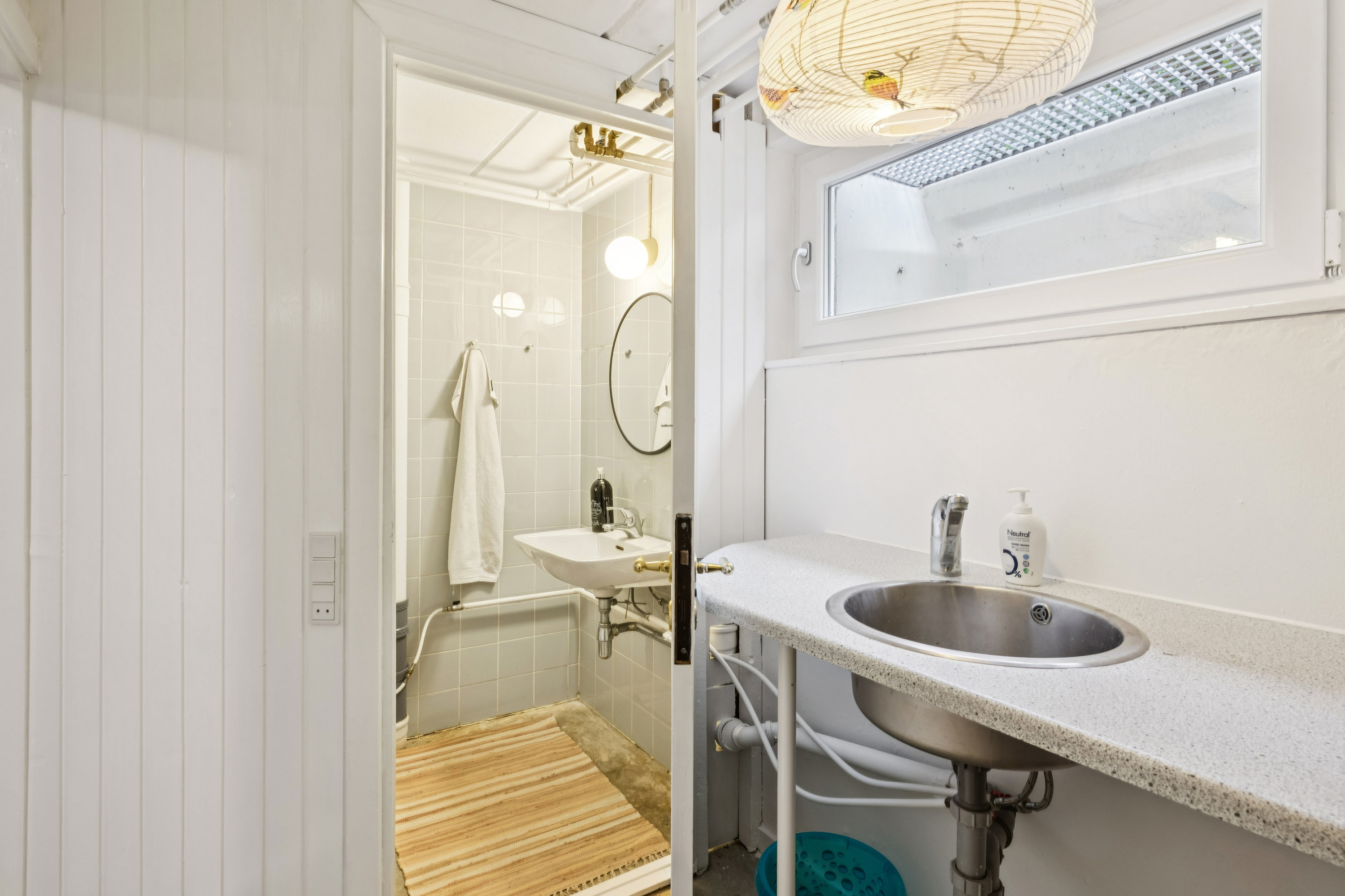 Fremhævet badeværelse billede i fuldskærmstilstand. Billede af Anemonevej 14, 8410 Rønde