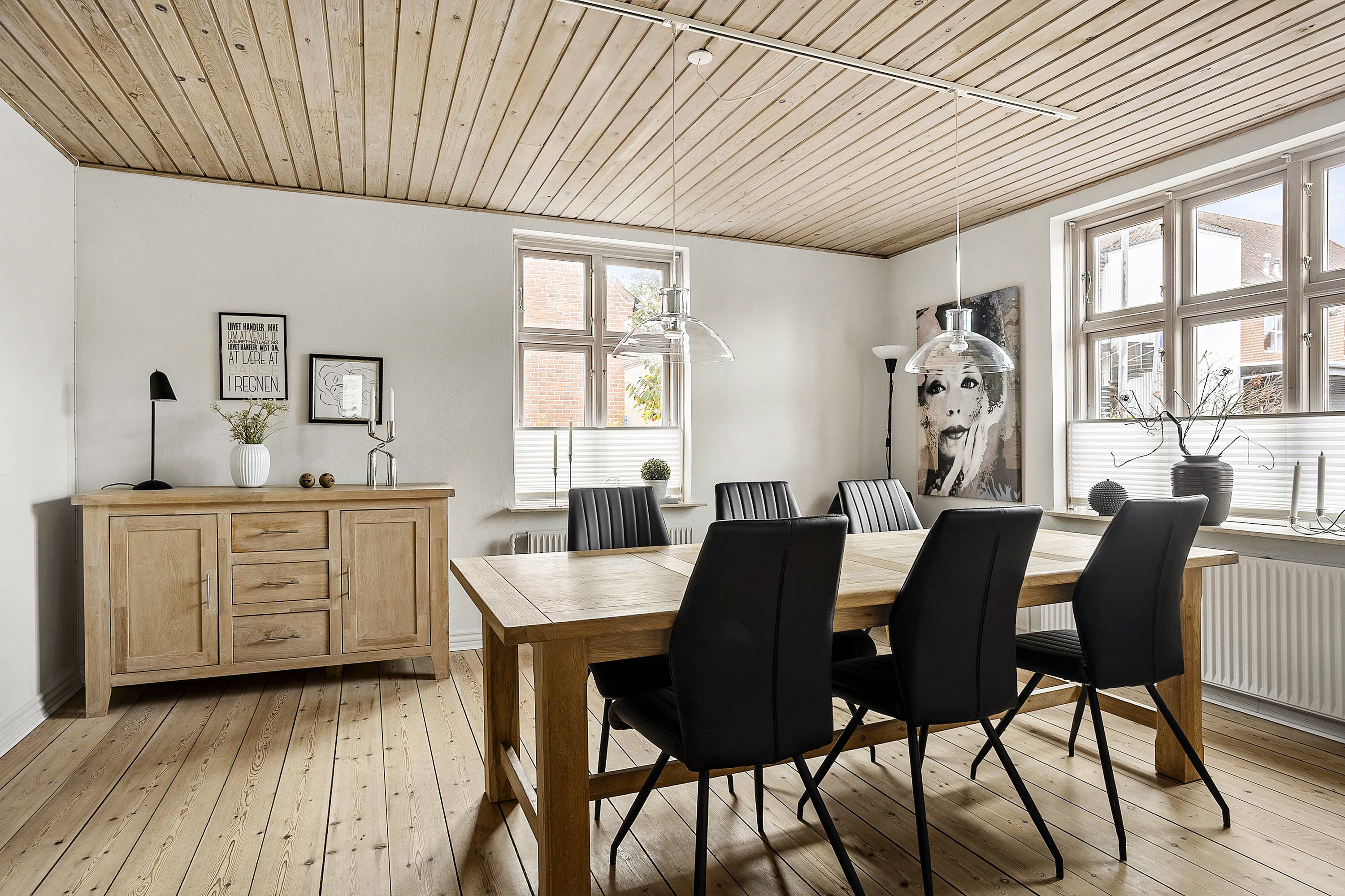 Miniaturebillede 2: spisestue. Billede af Øster Alle 18, st.., 6600 Vejen