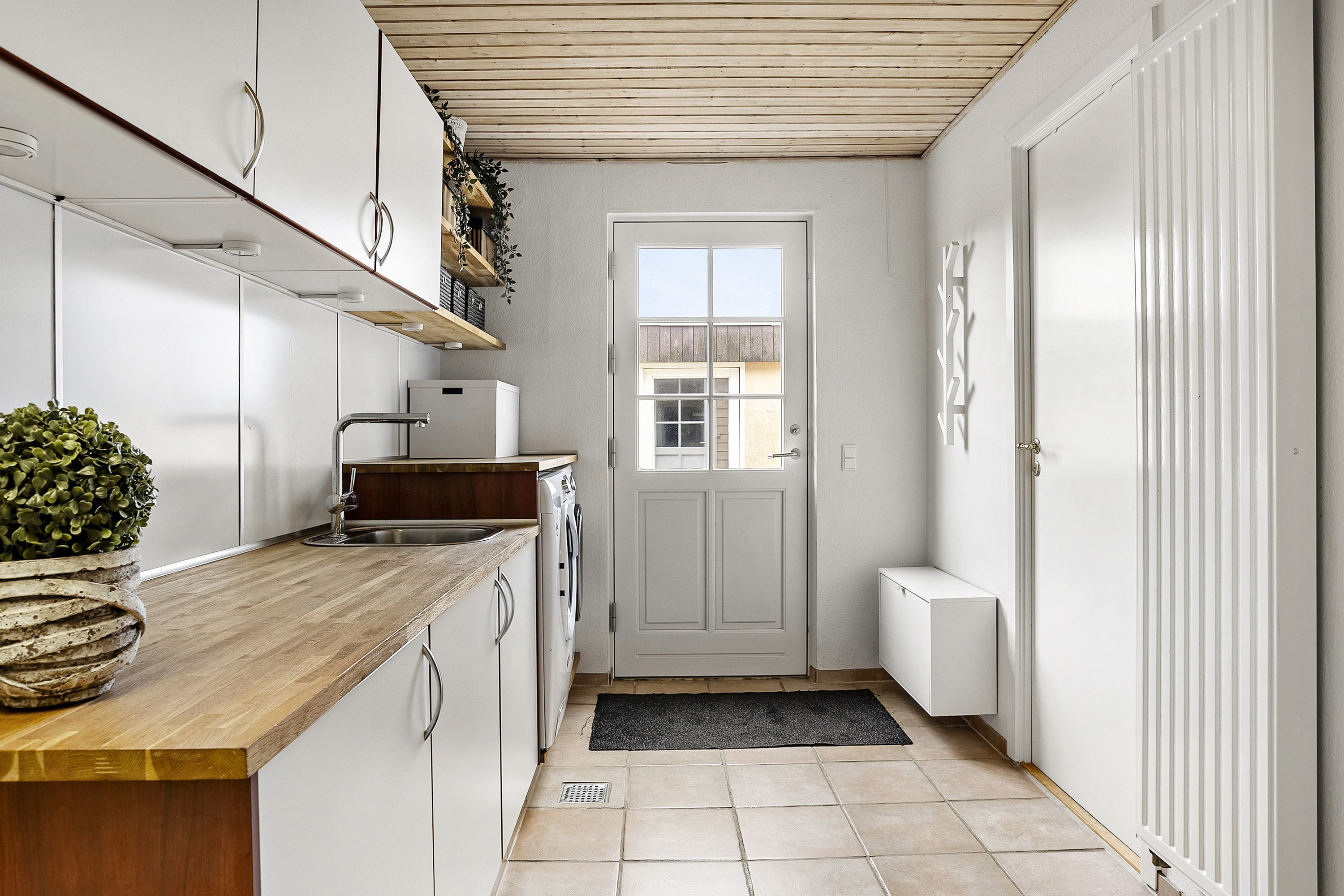 Fremhævet entré billede i fuldskærmstilstand. Billede af Øster Alle 18, st.., 6600 Vejen