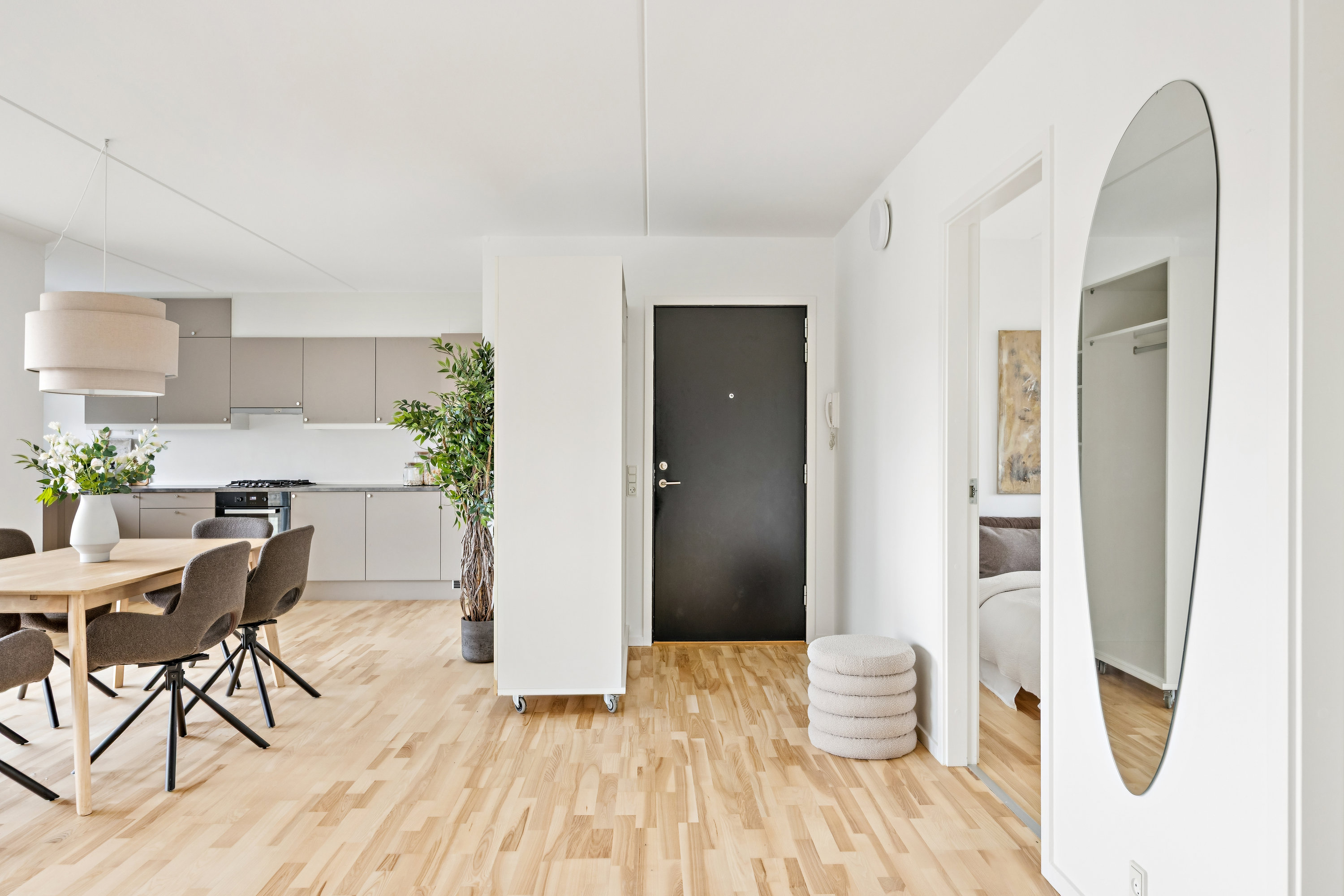 Fremhævet stue billede i fuldskærmstilstand. Billede af Dirch Passers Allé 7, 3. tv., 2000 Frederiksberg