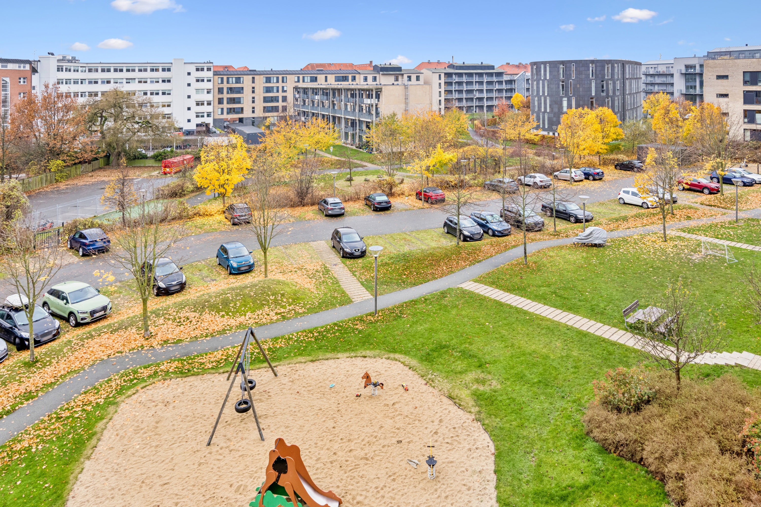 Fremhævet udsigt  billede i fuldskærmstilstand. Billede af Dirch Passers Allé 7, 3. tv., 2000 Frederiksberg