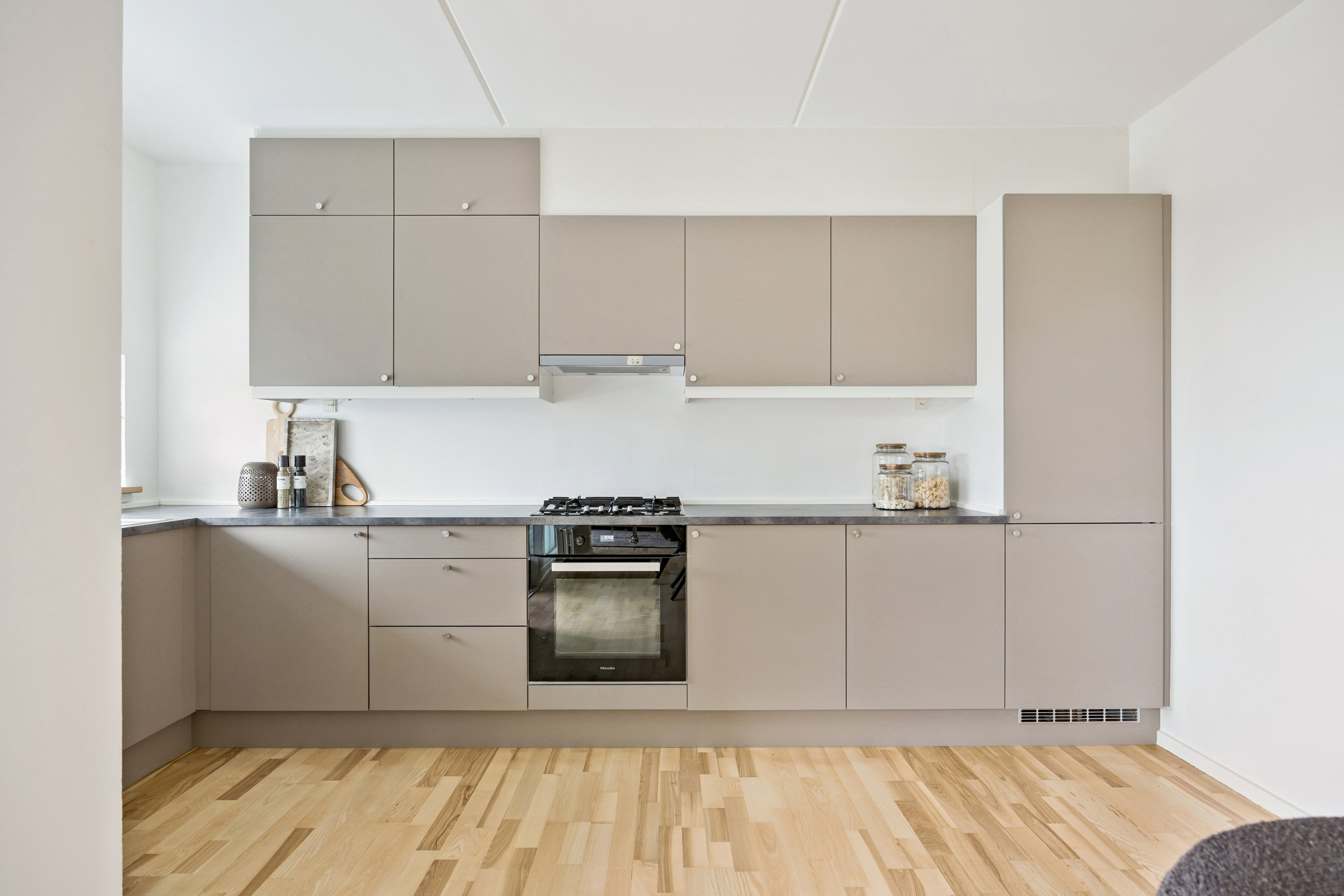 Fremhævet køkken billede i fuldskærmstilstand. Billede af Dirch Passers Allé 7, 3. tv., 2000 Frederiksberg