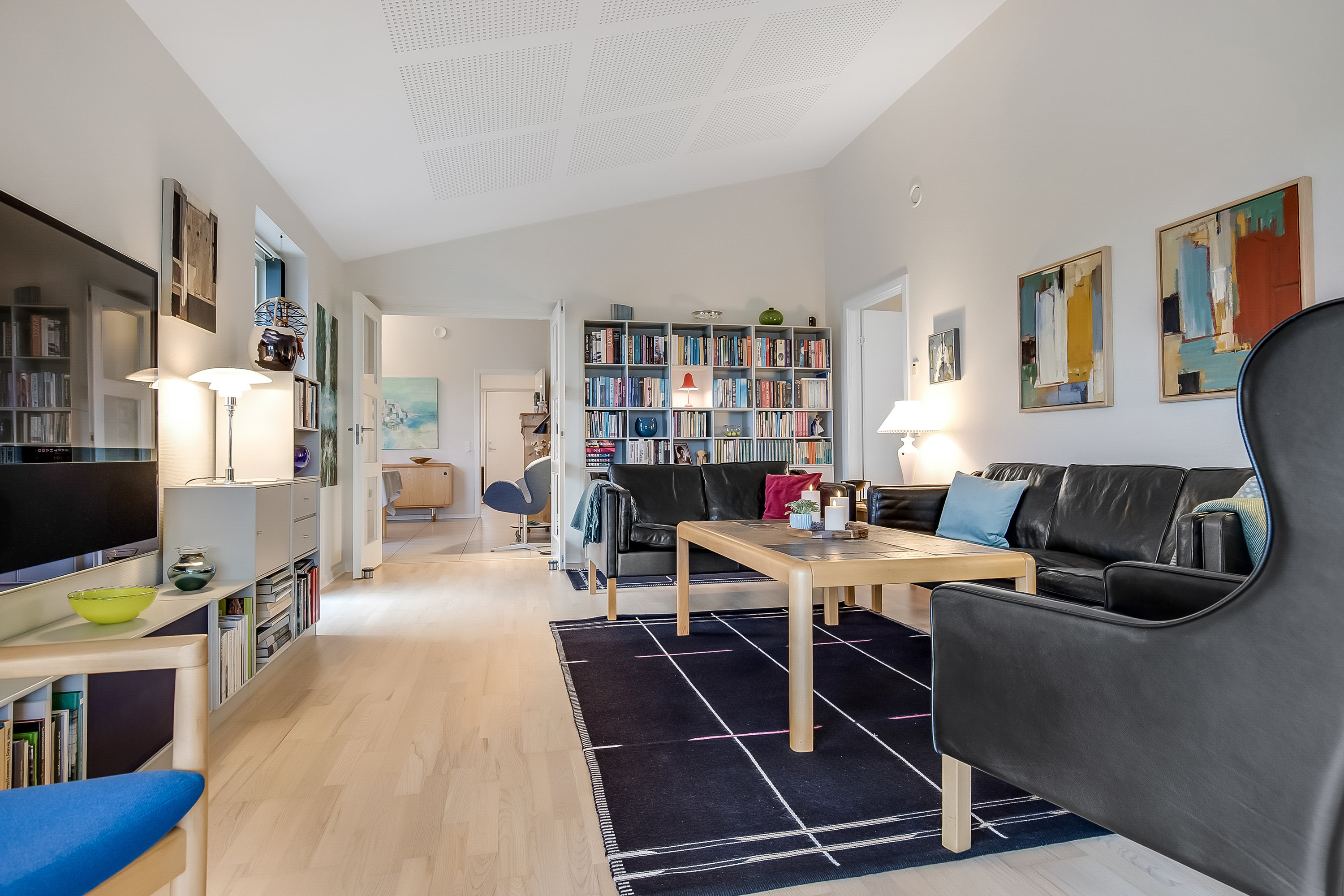 Fremhævet stue billede i fuldskærmstilstand. Billede af Tirsbæk Søvej 43, Bredballe, 7120 Vejle Øst