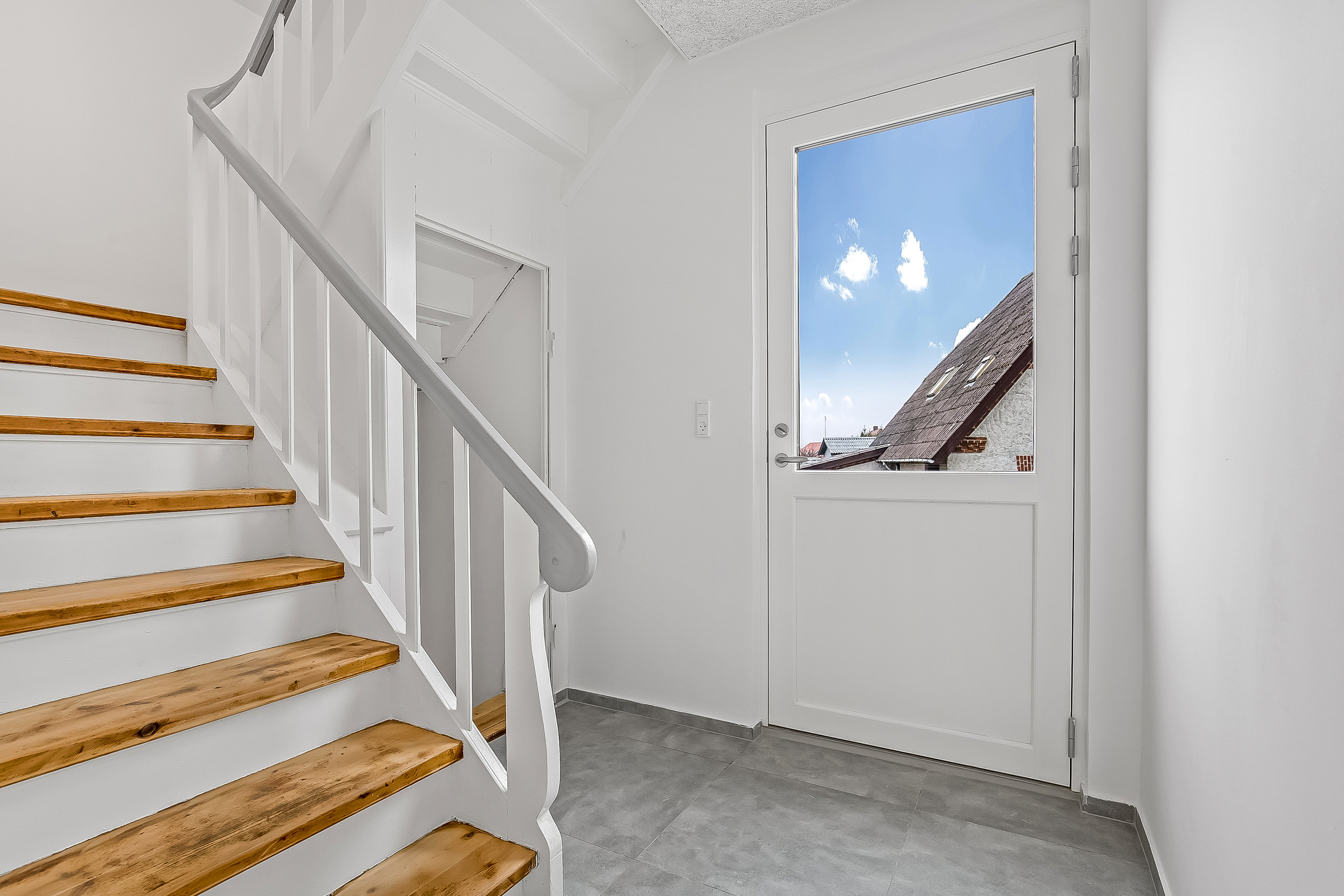 Fremhævet entré billede i fuldskærmstilstand. Billede af Koldingvej 174, Søndermarken, 7100 Vejle