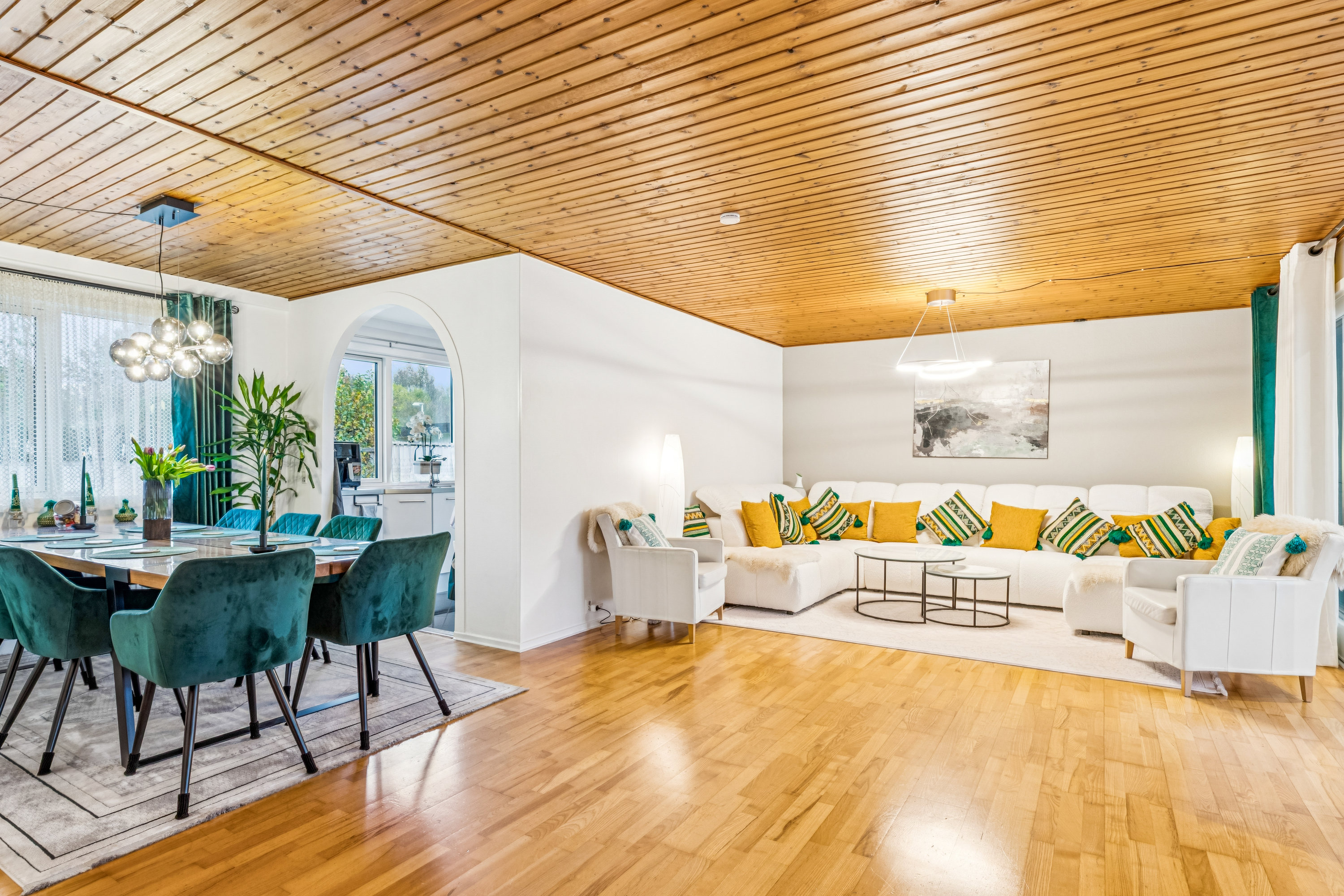 Miniaturebillede 2: stue. Billede af Rødhøjgårdsvej 95, 2630 Taastrup