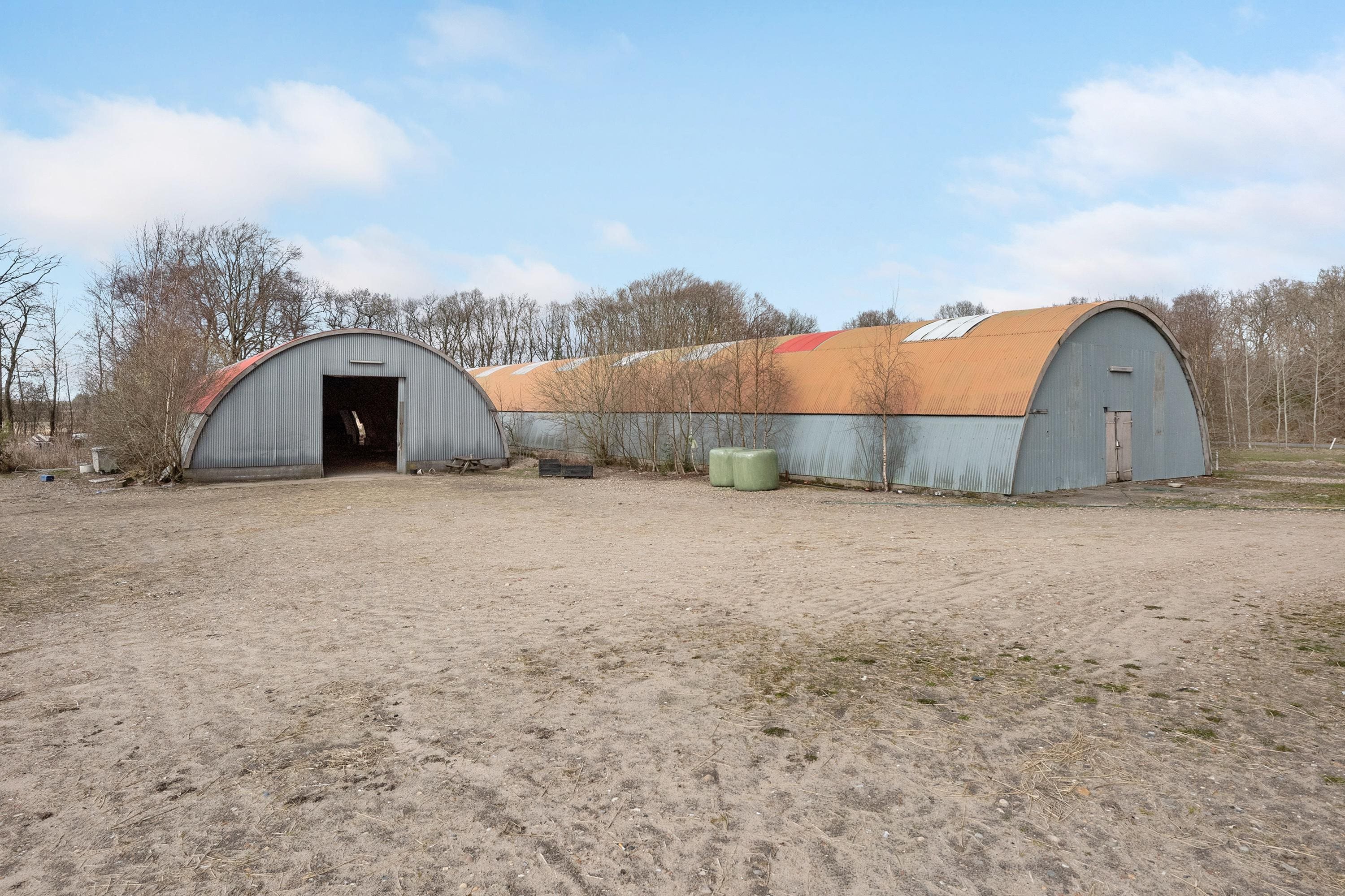 Fremhævet lade billede i fuldskærmstilstand. Billede af Grimlundvej 2, Hoven, 6880 Tarm