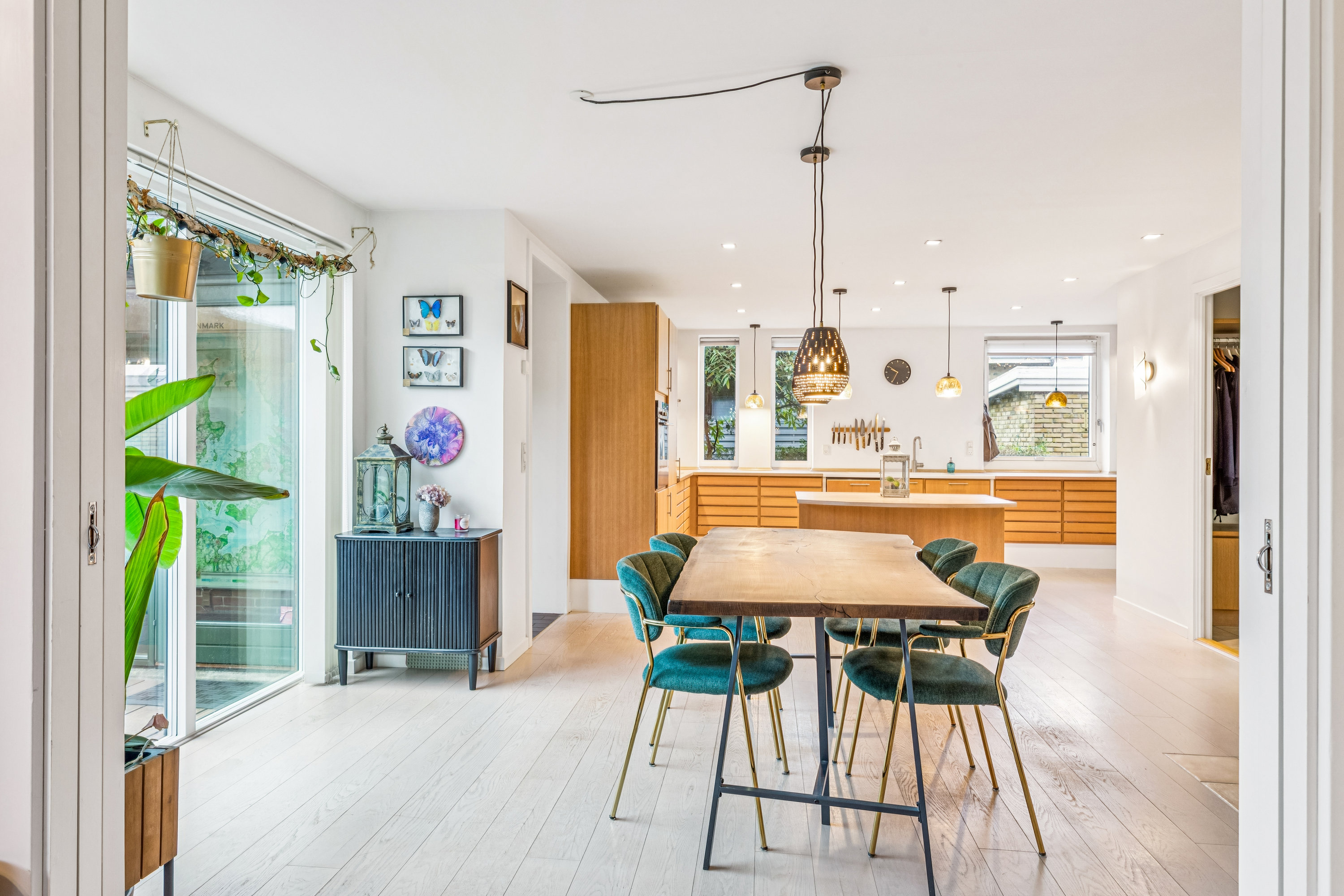 Miniaturebillede 1: spisestue. Billede af Åsingsvej 6, 2640 Hedehusene